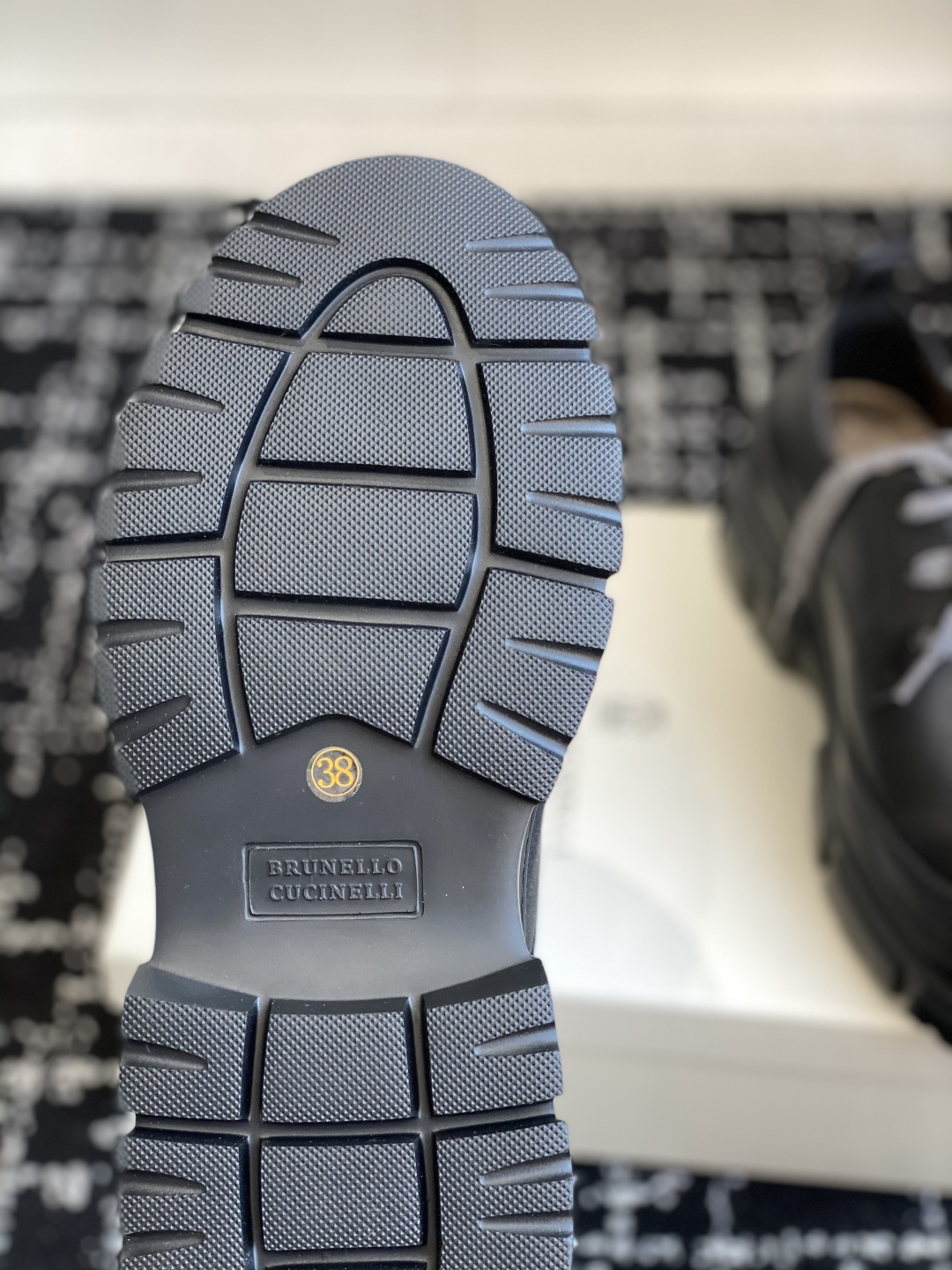 代购级
Brunello Cucinelli 25ss最新 Bc 系带 休闲鞋 

鞋面进口麂皮 内里进