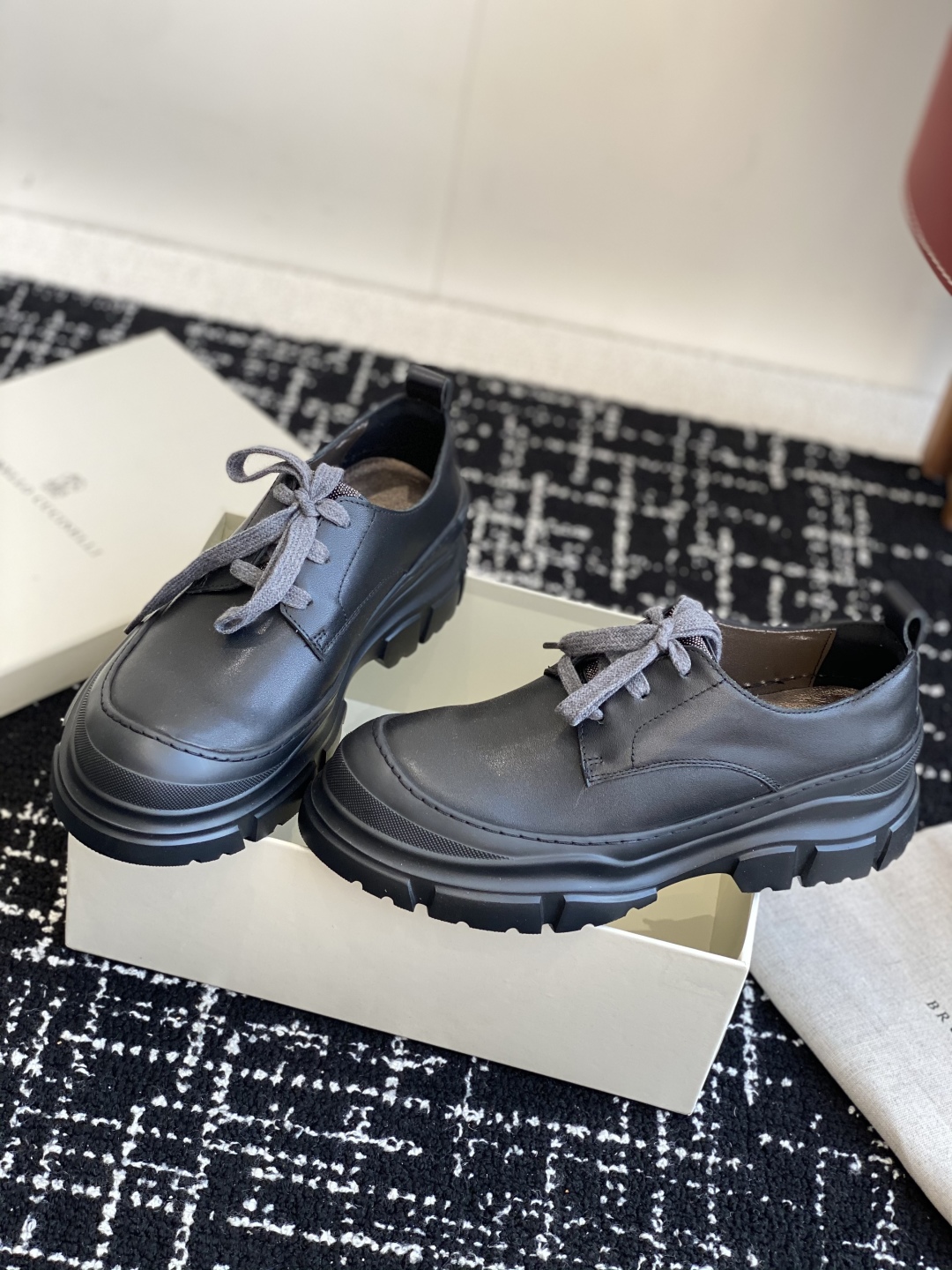 代购级
Brunello Cucinelli 25ss最新 Bc 系带 休闲鞋 

鞋面进口麂皮 内里进