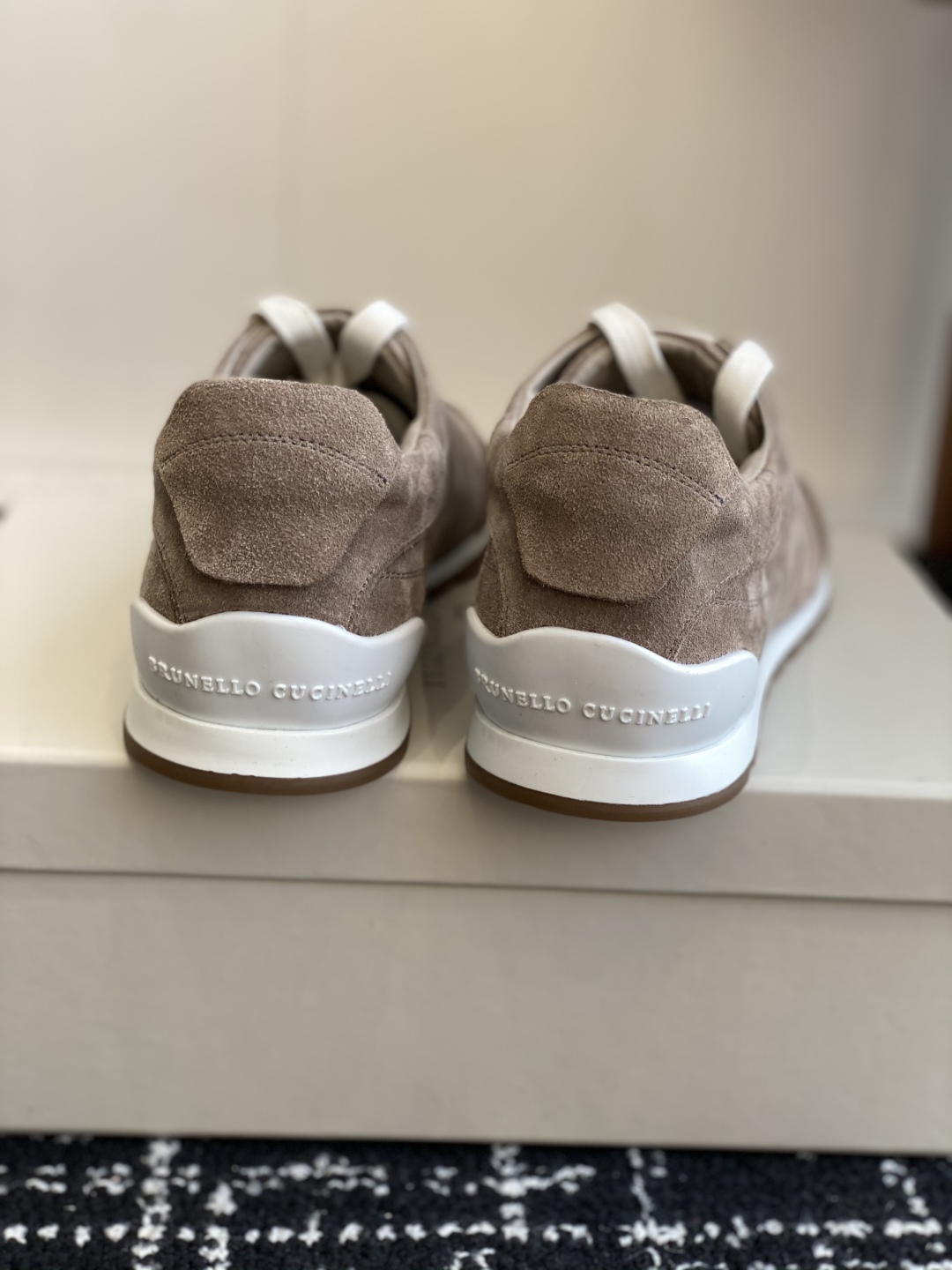 代购级
Brunello Cucinelli 25ss最新 Bc 系带 休闲鞋 

鞋面进口麂皮 内里进
