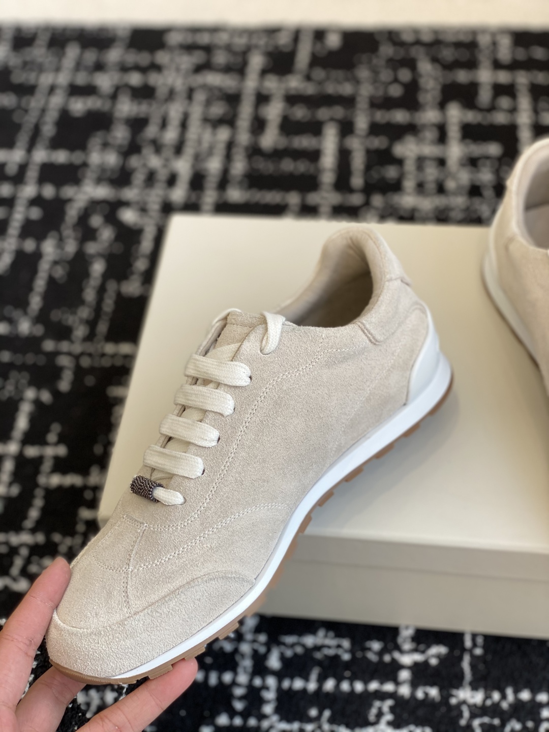 代购级
Brunello Cucinelli 25ss最新 Bc 系带 休闲鞋 

鞋面进口麂皮 内里进