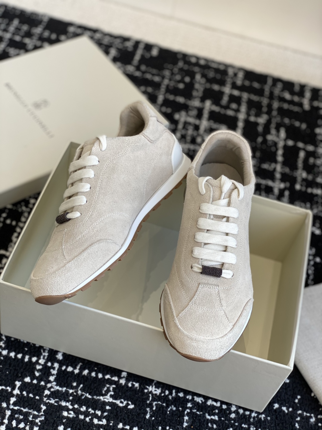代购级
Brunello Cucinelli 25ss最新 Bc 系带 休闲鞋 

鞋面进口麂皮 内里进