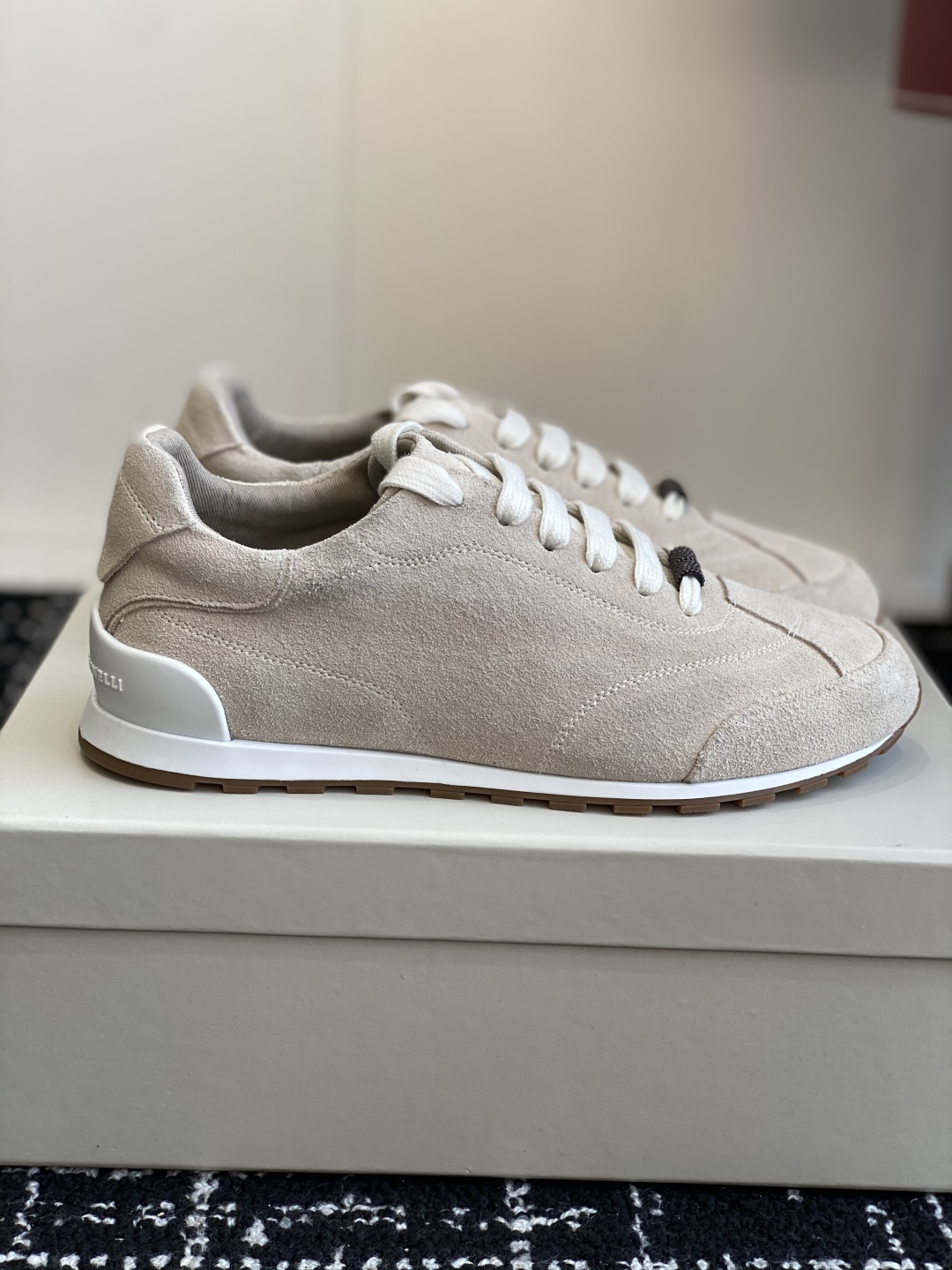 代购级
Brunello Cucinelli 25ss最新 Bc 系带 休闲鞋 

鞋面进口麂皮 内里进