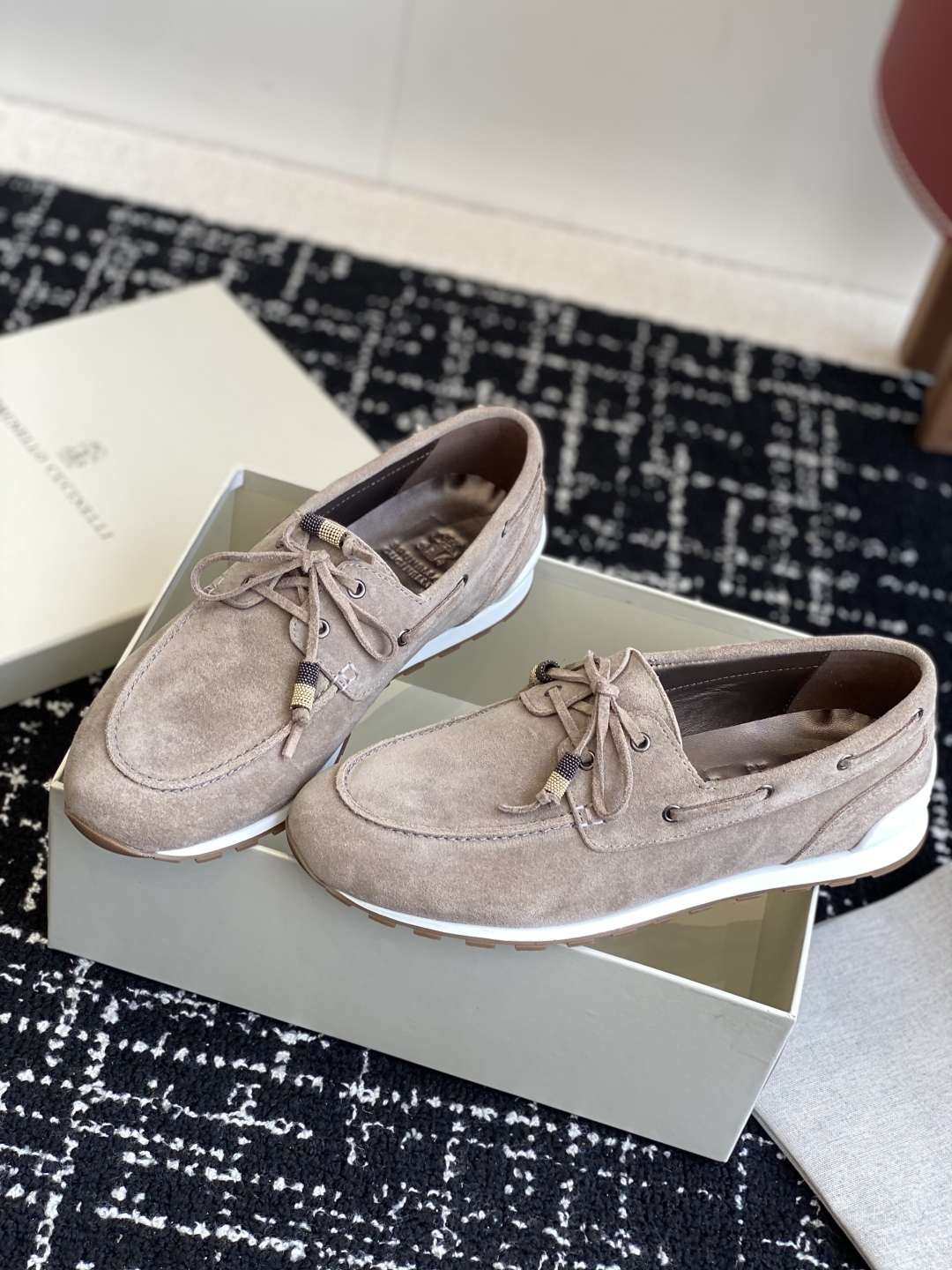 代购级
Brunello Cucinelli 25ss最新 Bc 系带 休闲鞋 

鞋面进口麂皮 内里进