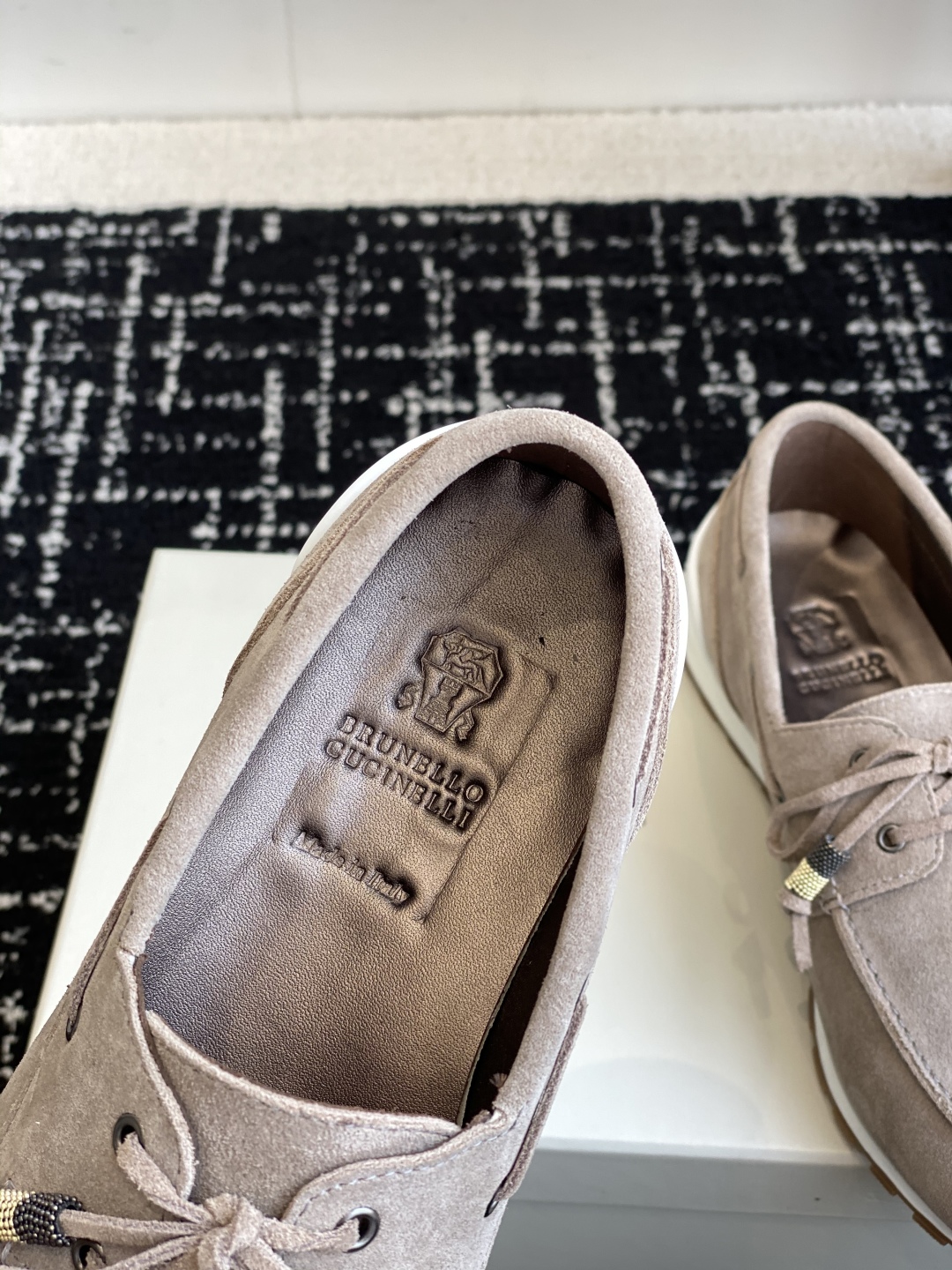 代购级
Brunello Cucinelli 25ss最新 Bc 系带 休闲鞋 

鞋面进口麂皮 内里进
