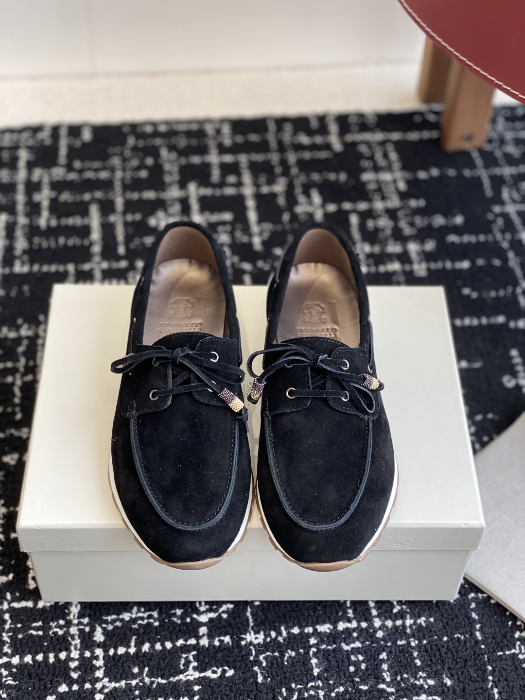 代购级
Brunello Cucinelli 25ss最新 Bc 系带 休闲鞋 

鞋面进口麂皮 内里进
