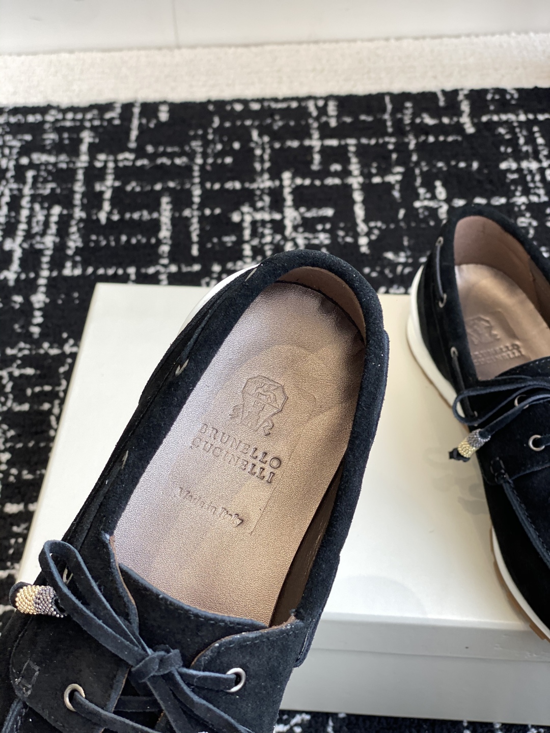代购级
Brunello Cucinelli 25ss最新 Bc 系带 休闲鞋 

鞋面进口麂皮 内里进