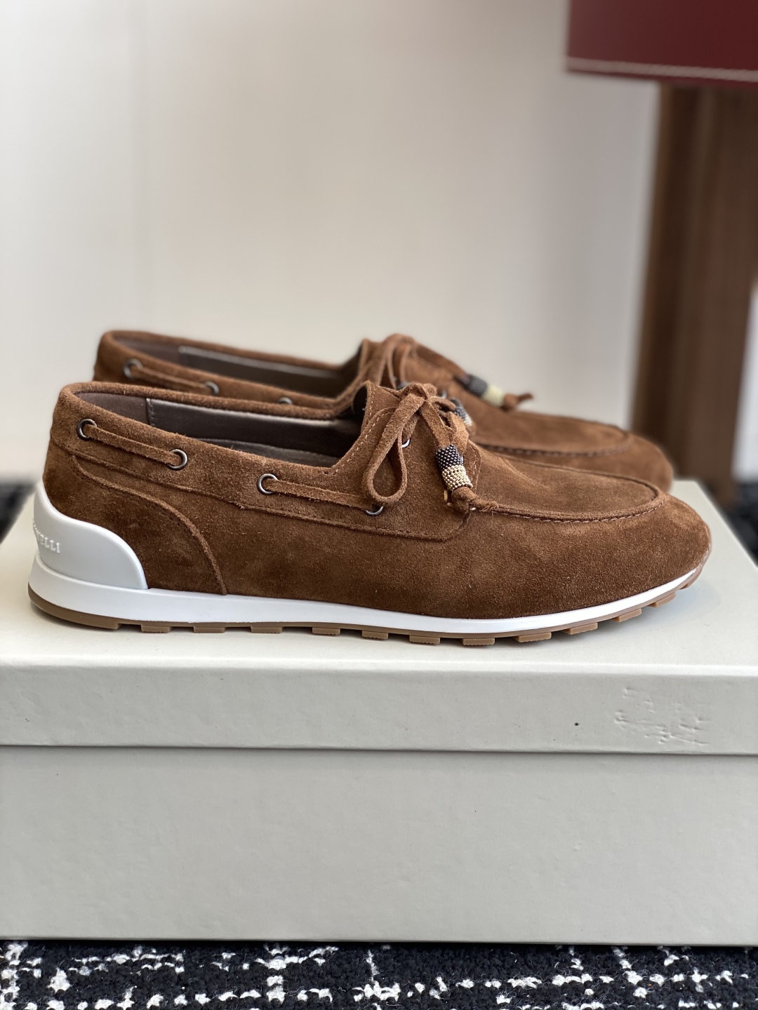 代购级
Brunello Cucinelli 25ss最新 Bc 系带 休闲鞋 

鞋面进口麂皮 内里进