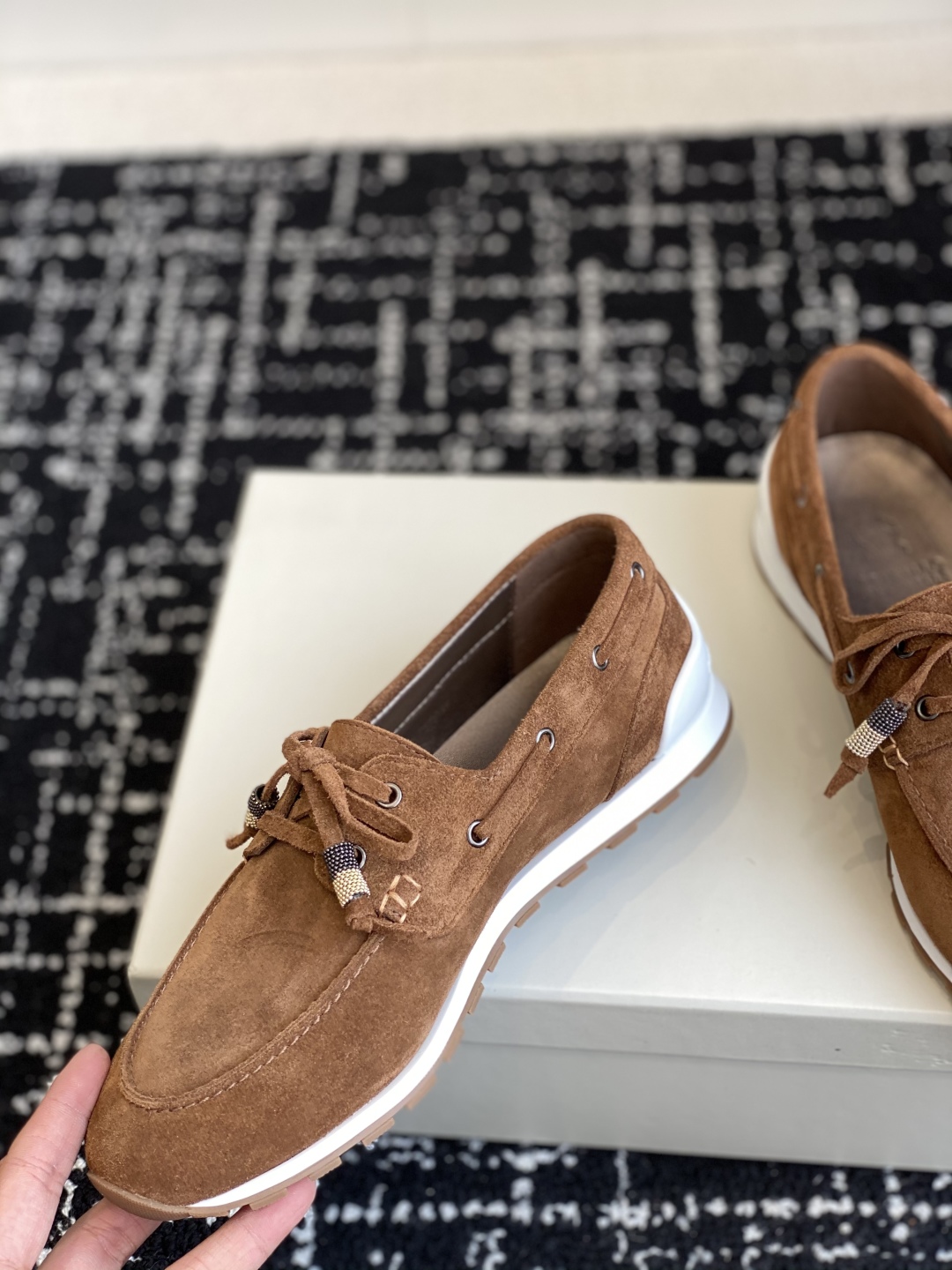 代购级
Brunello Cucinelli 25ss最新 Bc 系带 休闲鞋 

鞋面进口麂皮 内里进