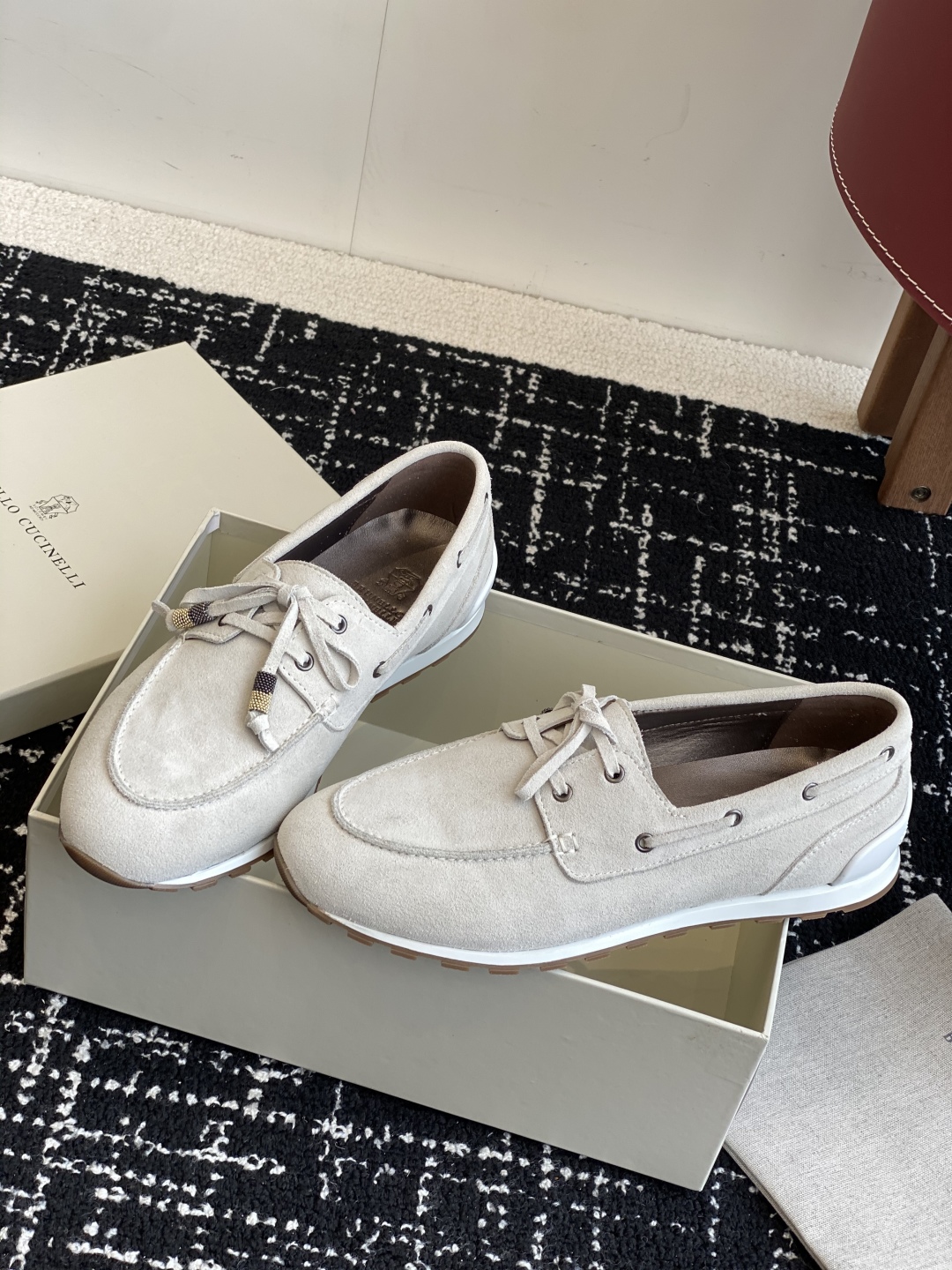 代购级
Brunello Cucinelli 25ss最新 Bc 系带 休闲鞋 

鞋面进口麂皮 内里进