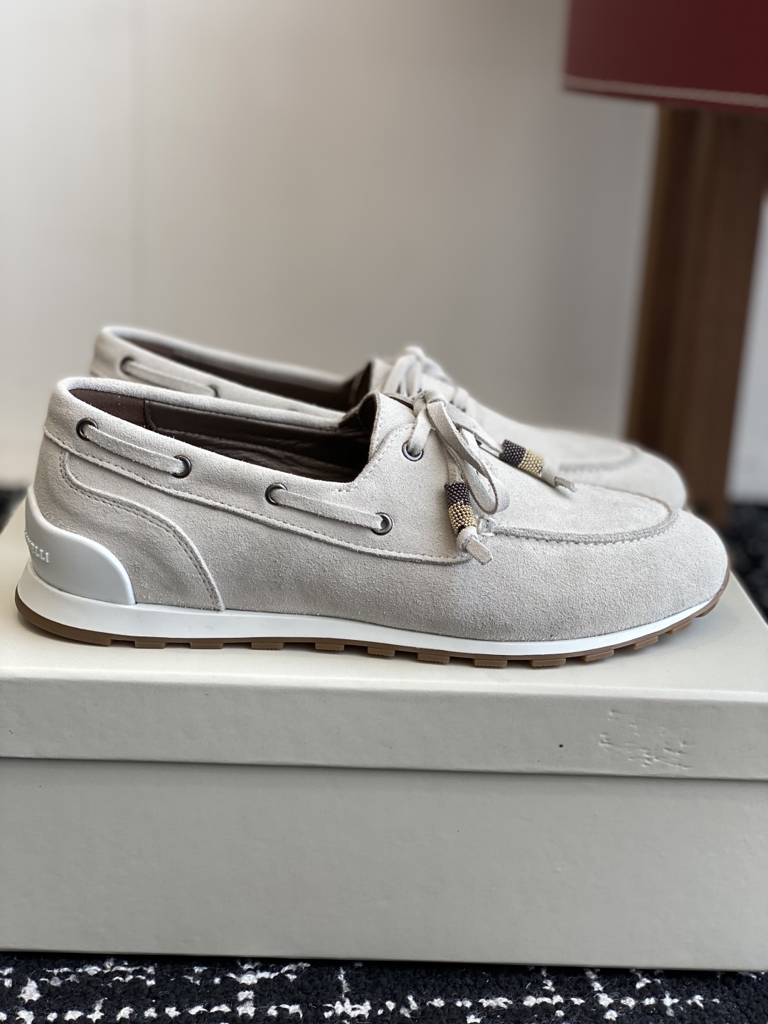 代购级
Brunello Cucinelli 25ss最新 Bc 系带 休闲鞋 

鞋面进口麂皮 内里进
