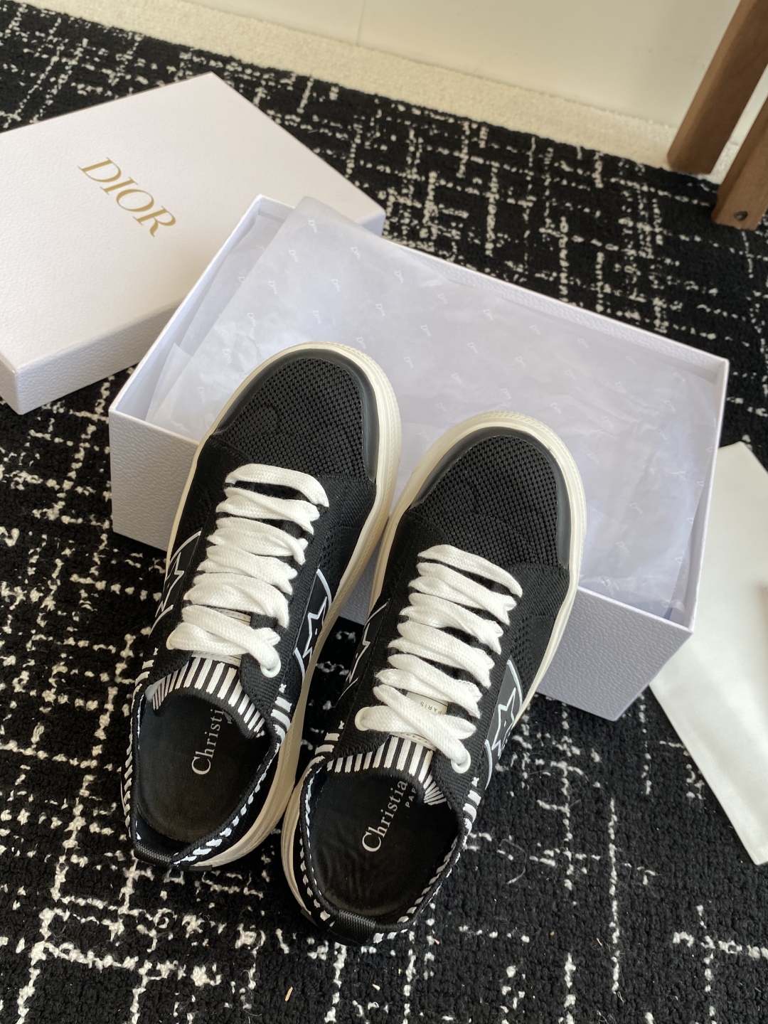 代购级
 (薄底款，厚底款) Dior 迪奥25春夏意Star 运动鞋为经典单品，经久不衰的设计别具一格