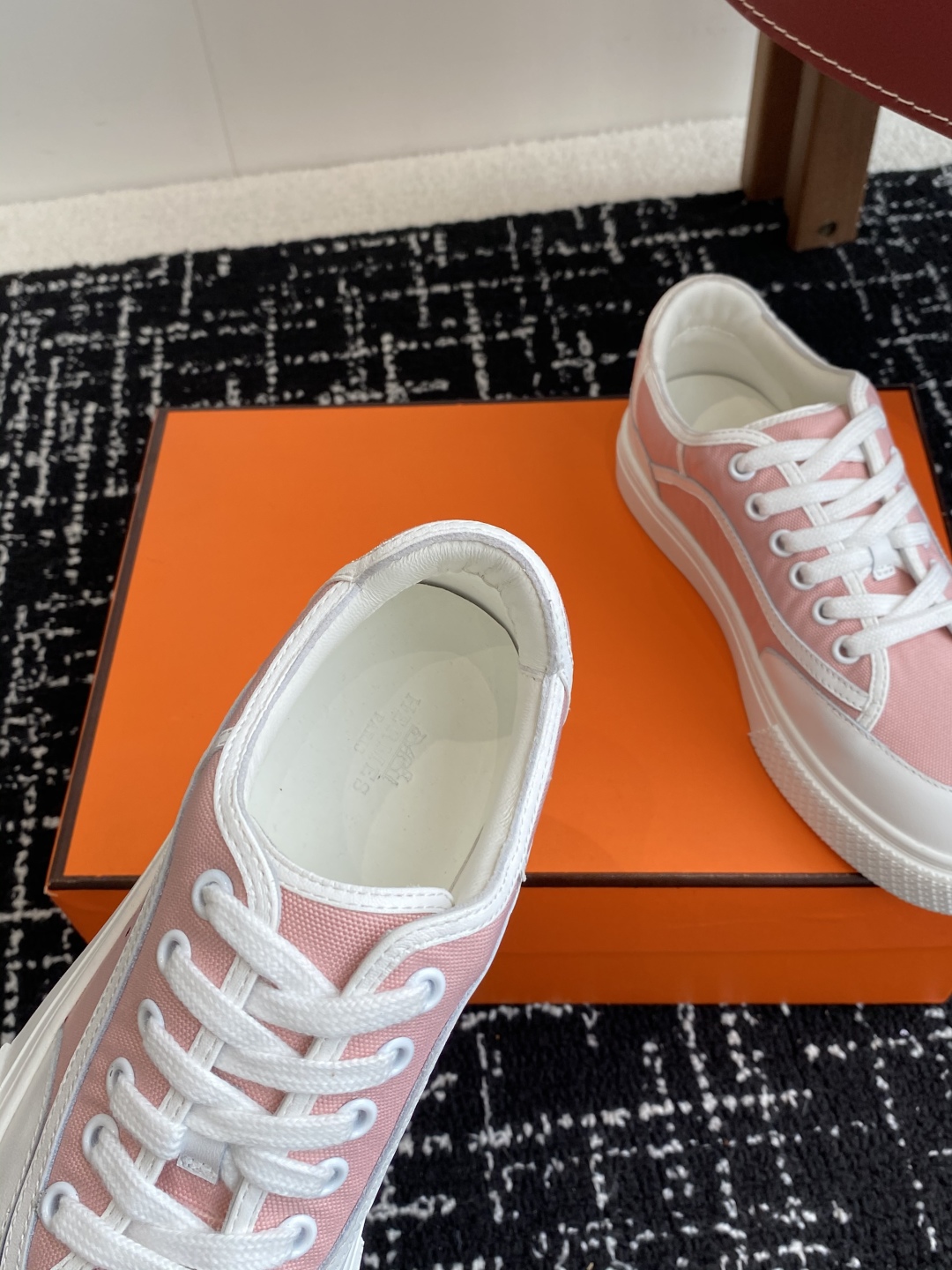 代购级（⚠️仅女码）
Hermes爱马仕  H系带厚底运动鞋板鞋

工艺极致，同步专柜上新.鞋子的每一个