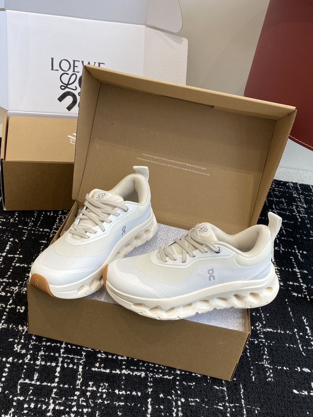 东莞代购级（⚠️非莆田版本）（官网同步✈️盒包装）
LOEWE x On昂跑Cloudtilt 罗意威 