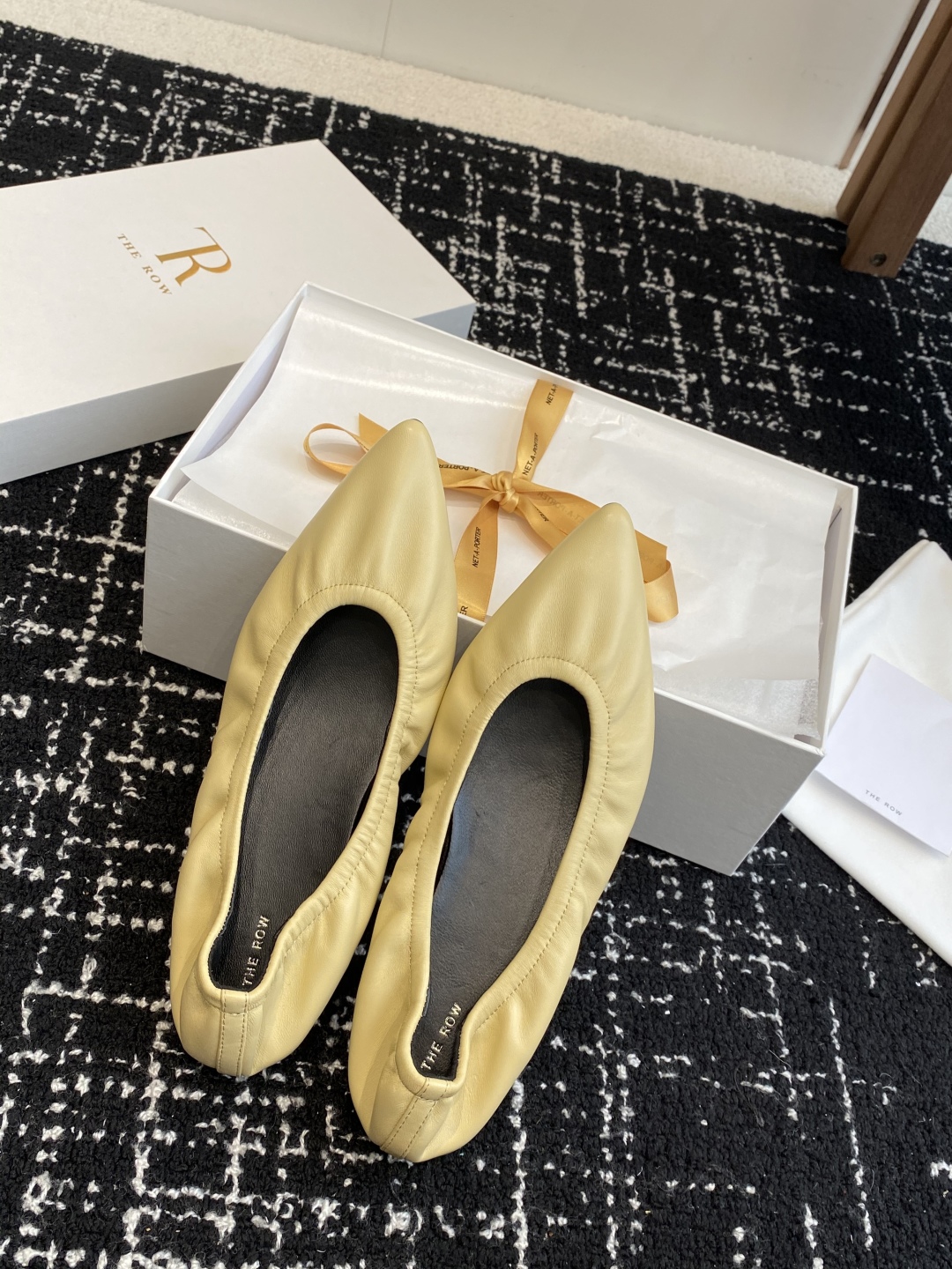 东莞代购级
The row 25ss 春夏季新款芭蕾 单鞋 专柜新款The Row芭蕾鞋， 原版复刻正确