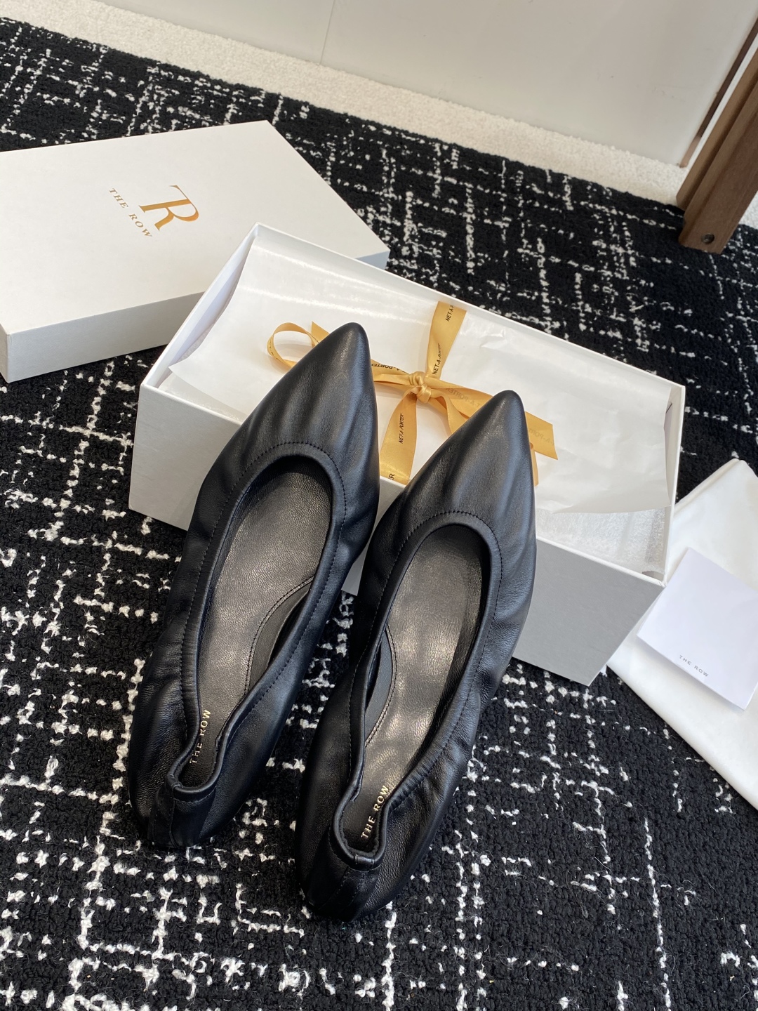 东莞代购级
The row 25ss 春夏季新款芭蕾 单鞋 专柜新款The Row芭蕾鞋， 原版复刻正确