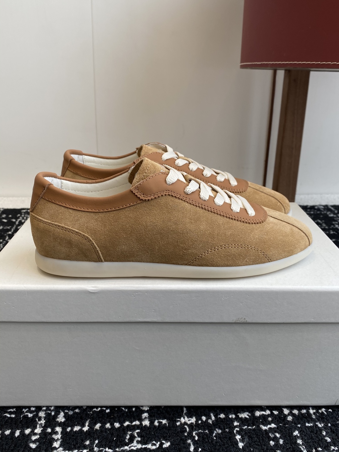 代购级
Brunello Cucinelli 25ss最新 Bc 系带 情侣款 休闲鞋 

鞋面进口麂皮