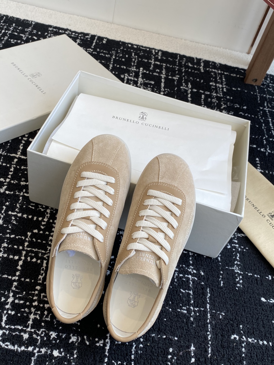 代购级
Brunello Cucinelli 25ss最新 Bc 系带 情侣款 休闲鞋 

鞋面进口麂皮