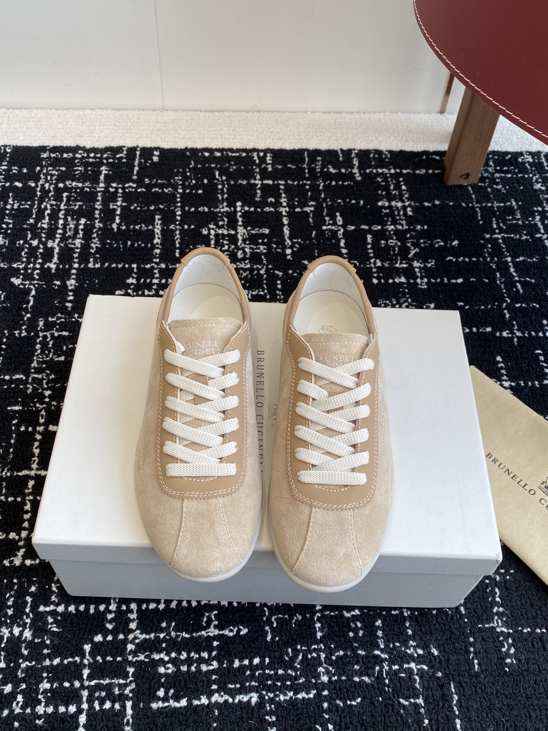 代购级
Brunello Cucinelli 25ss最新 Bc 系带 情侣款 休闲鞋 

鞋面进口麂皮