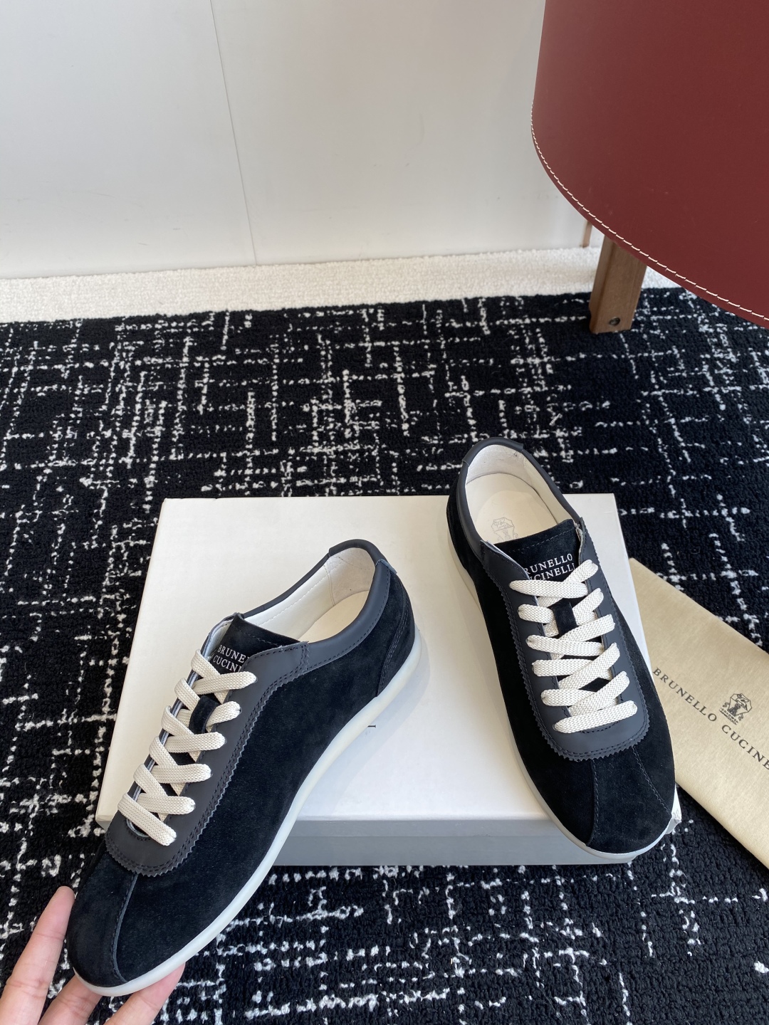代购级
Brunello Cucinelli 25ss最新 Bc 系带 情侣款 休闲鞋 

鞋面进口麂皮