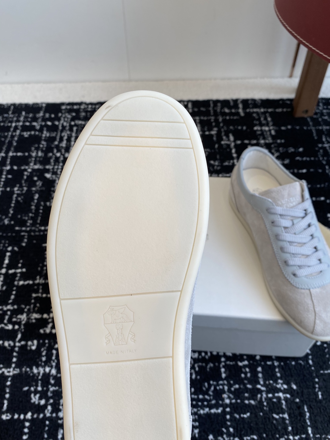 代购级
Brunello Cucinelli 25ss最新 Bc 系带 情侣款 休闲鞋 

鞋面进口麂皮