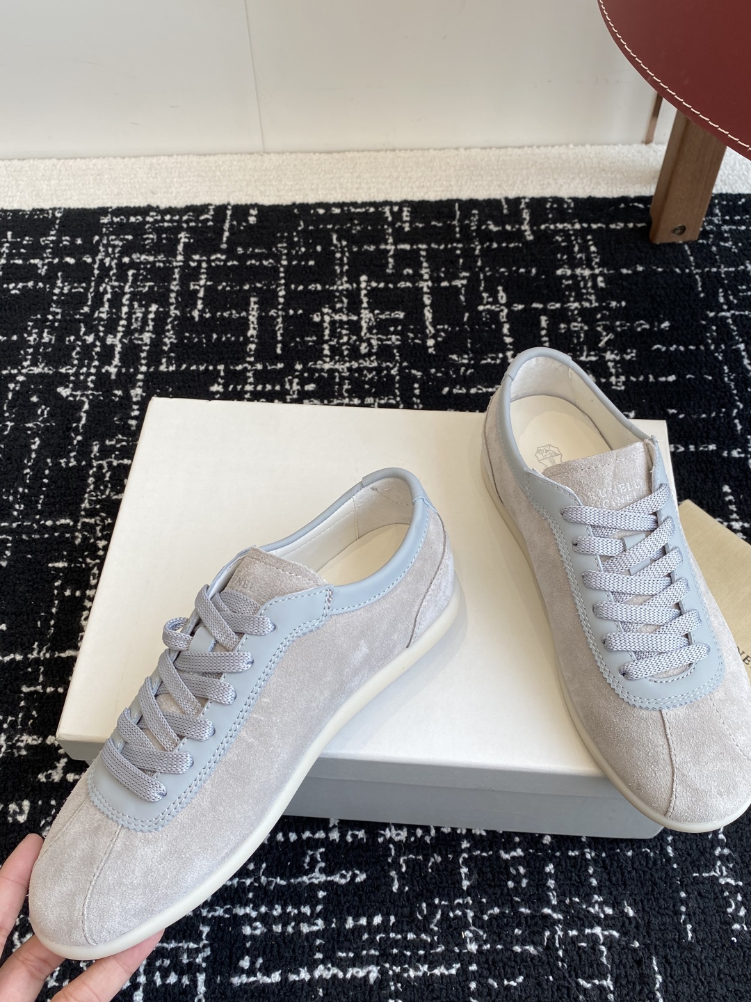 代购级
Brunello Cucinelli 25ss最新 Bc 系带 情侣款 休闲鞋 

鞋面进口麂皮