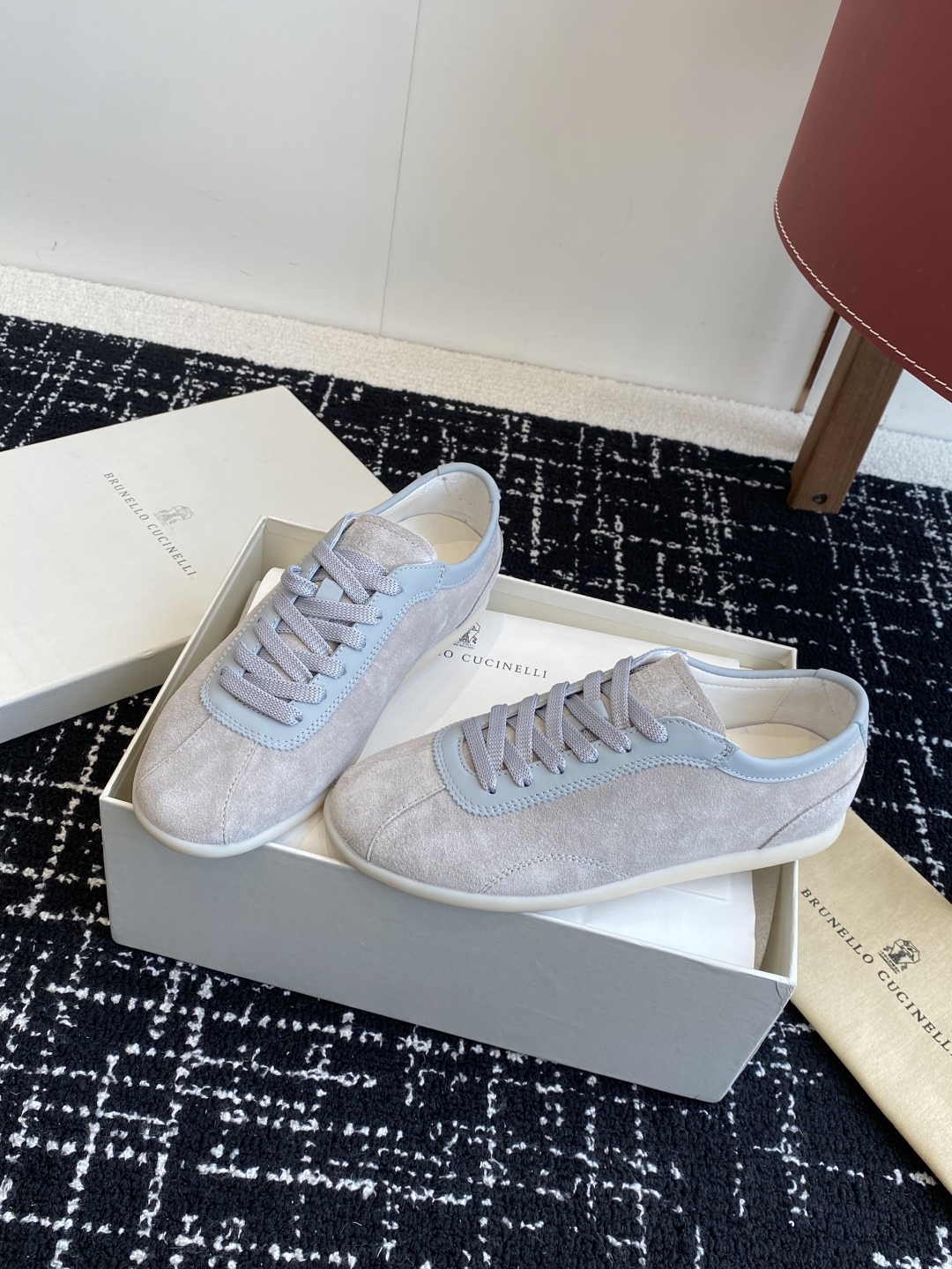 代购级
Brunello Cucinelli 25ss最新 Bc 系带 情侣款 休闲鞋 

鞋面进口麂皮