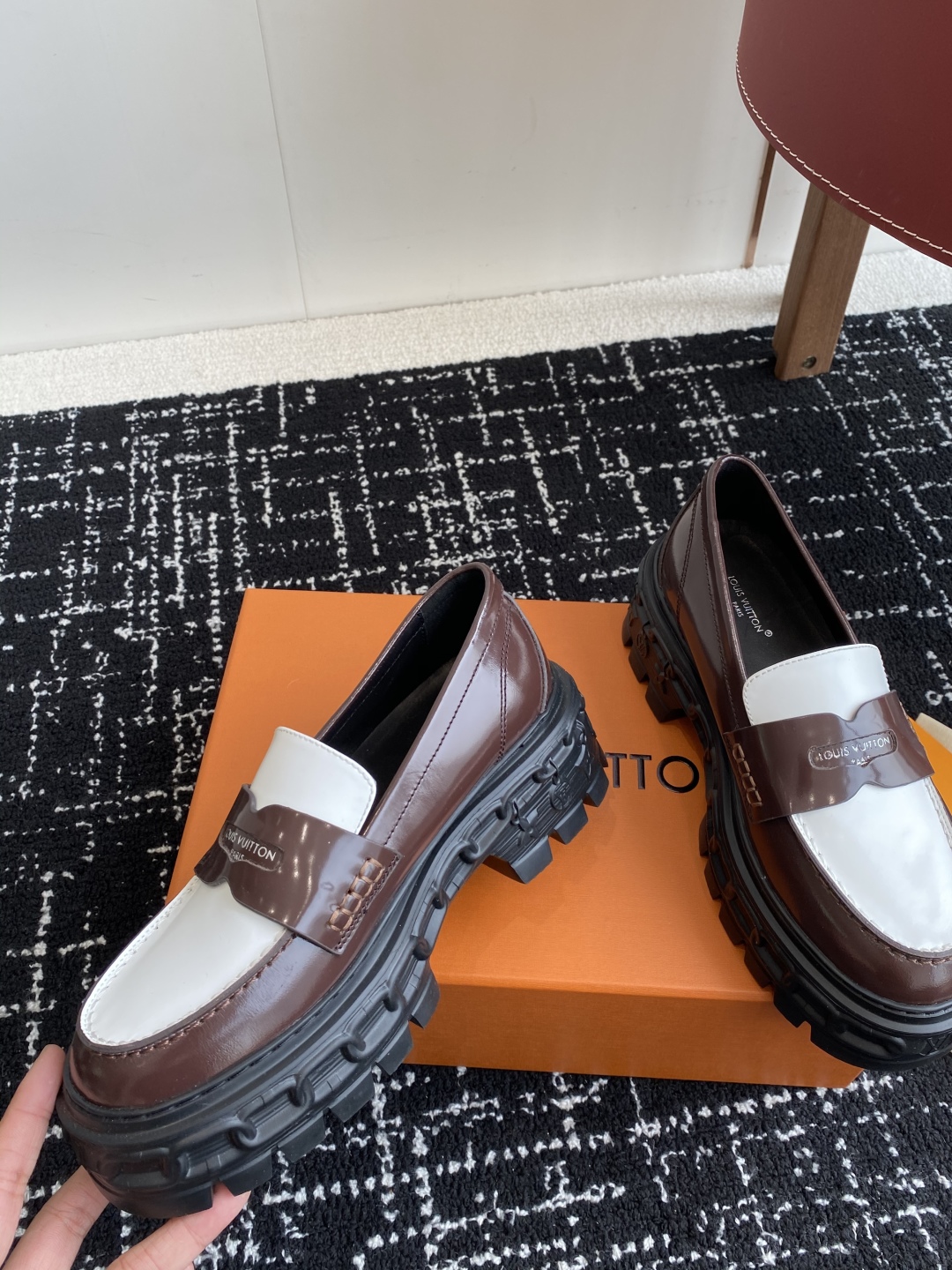 代购级
Louis  Vuitto 路易威登LV驴牌 25ss 春夏季新款 乐福鞋

乐福鞋Archli