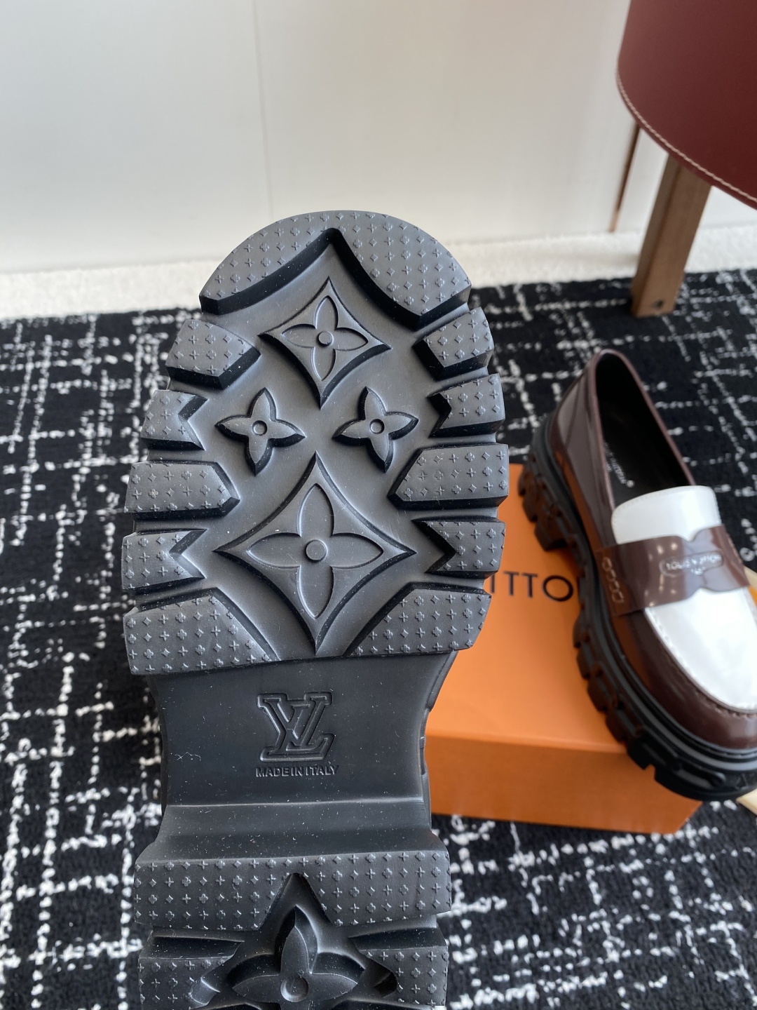 代购级
Louis  Vuitto 路易威登LV驴牌 25ss 春夏季新款 乐福鞋

乐福鞋Archli