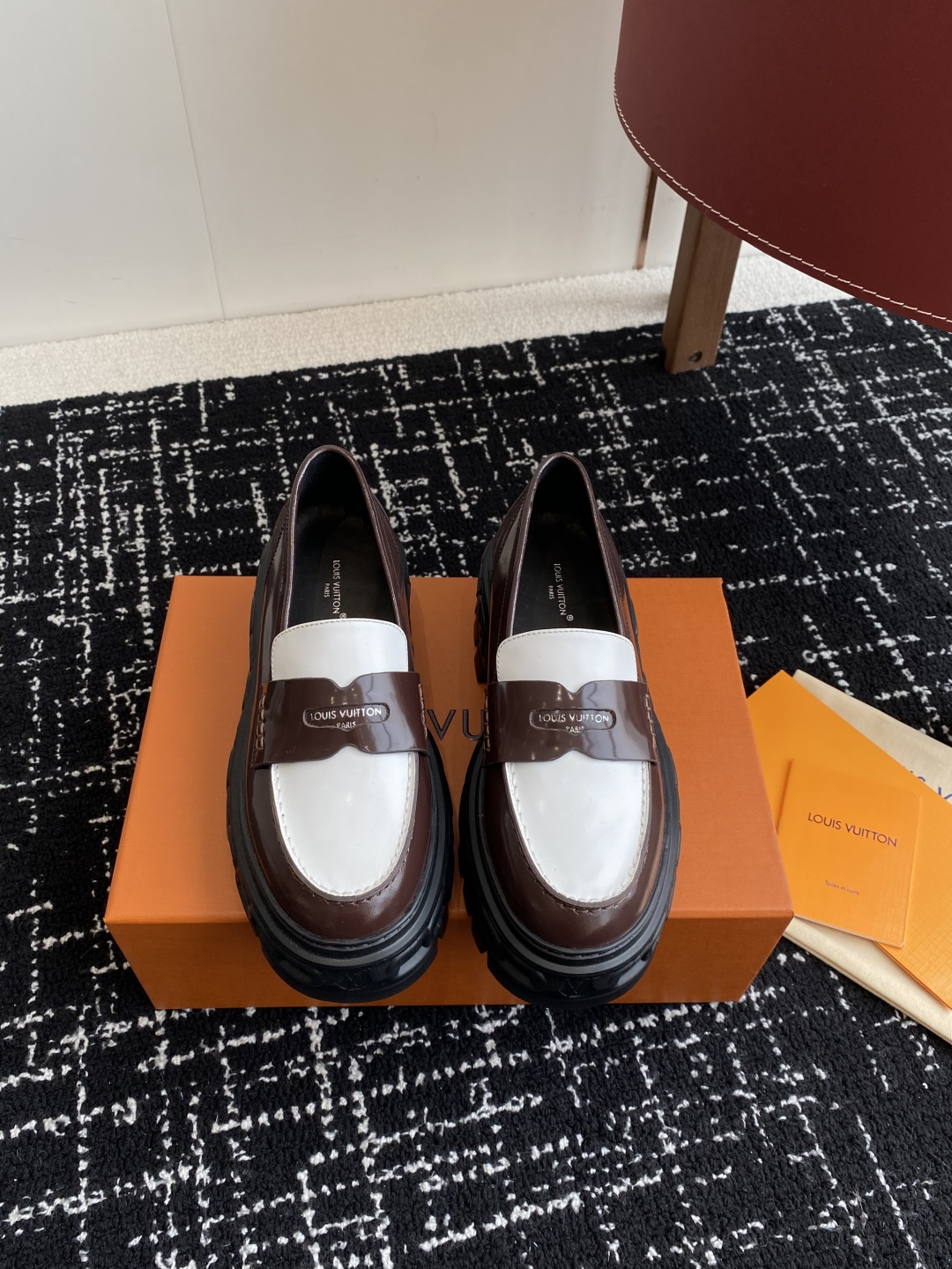 代购级
Louis  Vuitto 路易威登LV驴牌 25ss 春夏季新款 乐福鞋

乐福鞋Archli