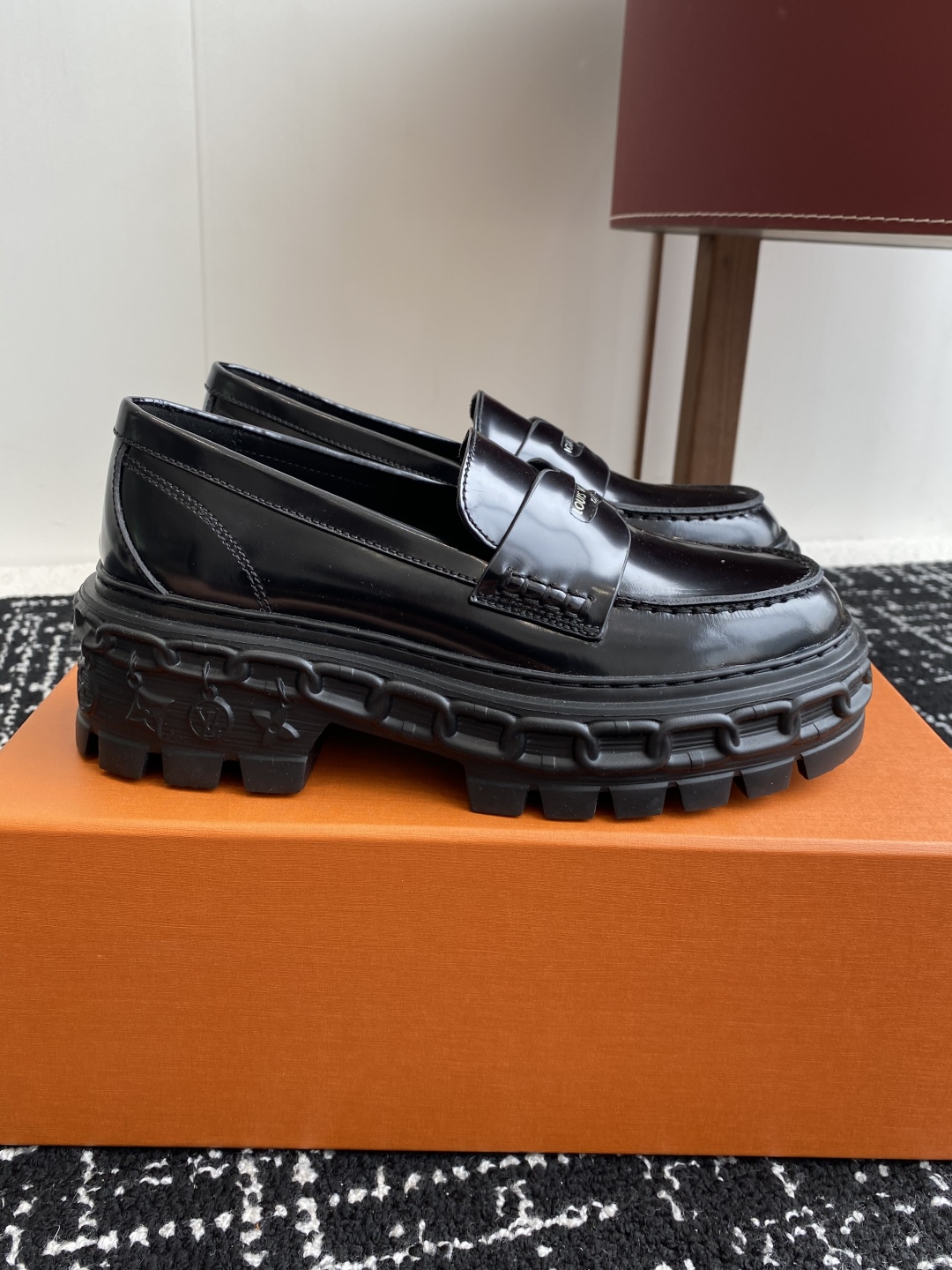 代购级
Louis  Vuitto 路易威登LV驴牌 25ss 春夏季新款 乐福鞋

乐福鞋Archli