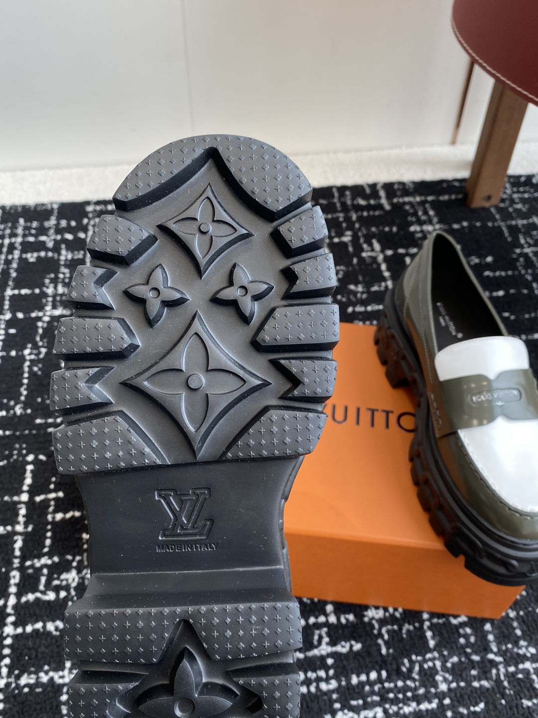 代购级
Louis  Vuitto 路易威登LV驴牌 25ss 春夏季新款 乐福鞋

乐福鞋Archli