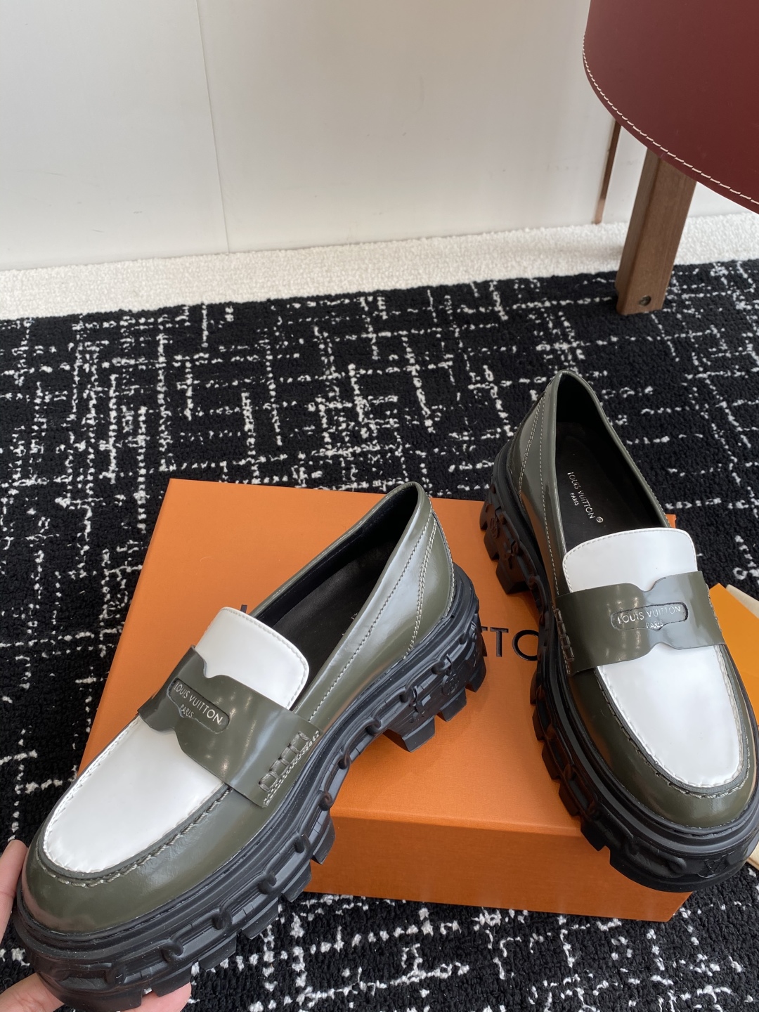 代购级
Louis  Vuitto 路易威登LV驴牌 25ss 春夏季新款 乐福鞋

乐福鞋Archli