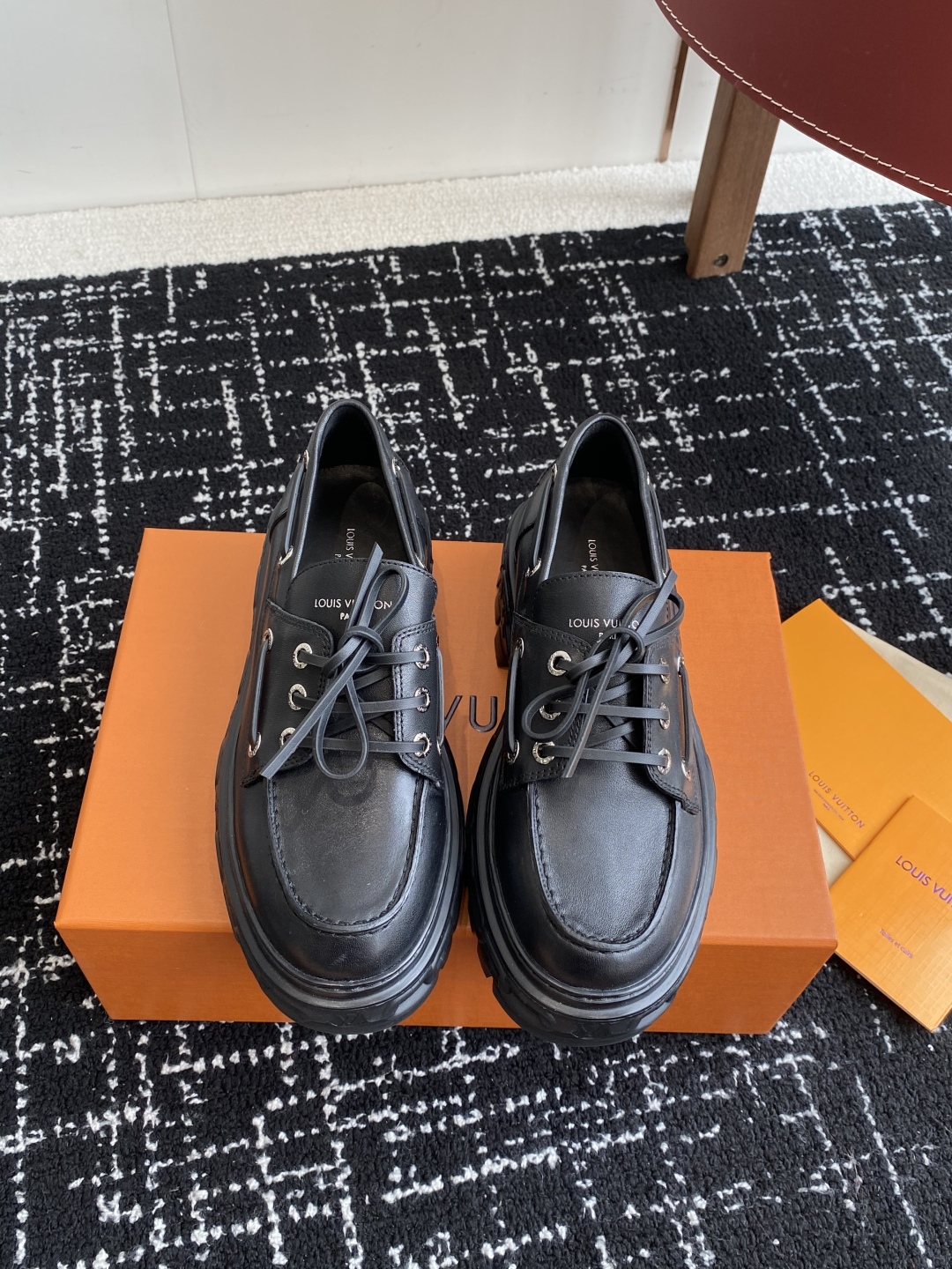 代购级
Louis  Vuitto 路易威登LV驴牌 25ss 春夏季新款 乐福鞋

乐福鞋Archli