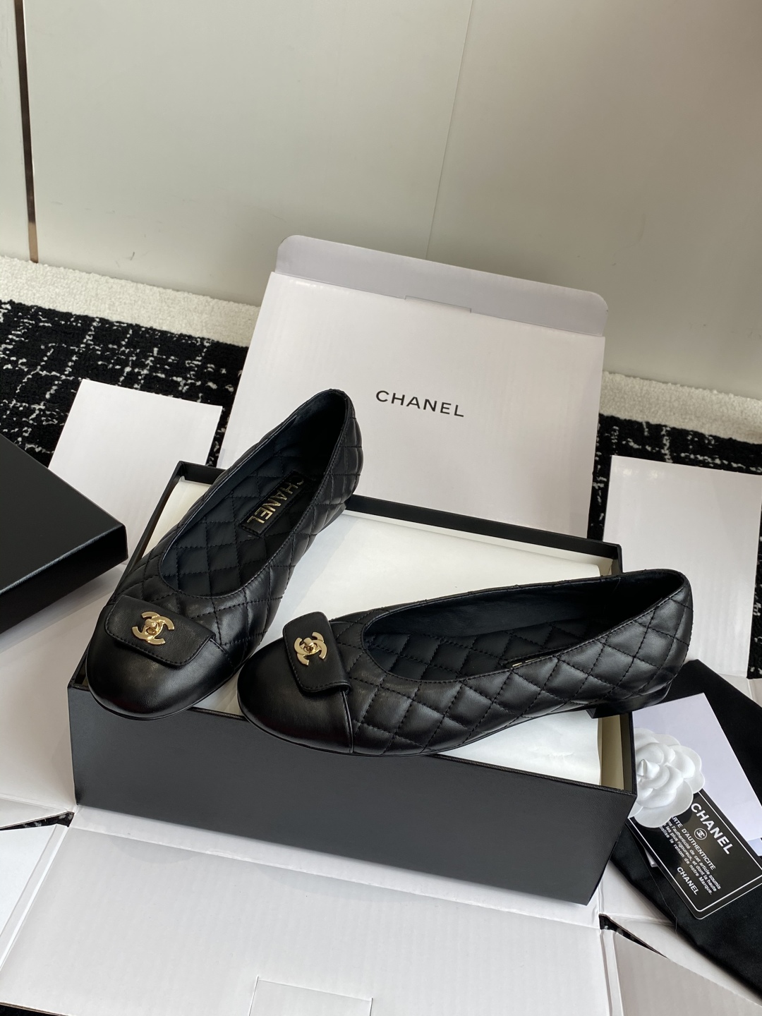 东莞代购级（官网同步✈️盒包装）
Chanel25ss 芭蕾舞单鞋 原版11切割而成 Chanel香奈儿