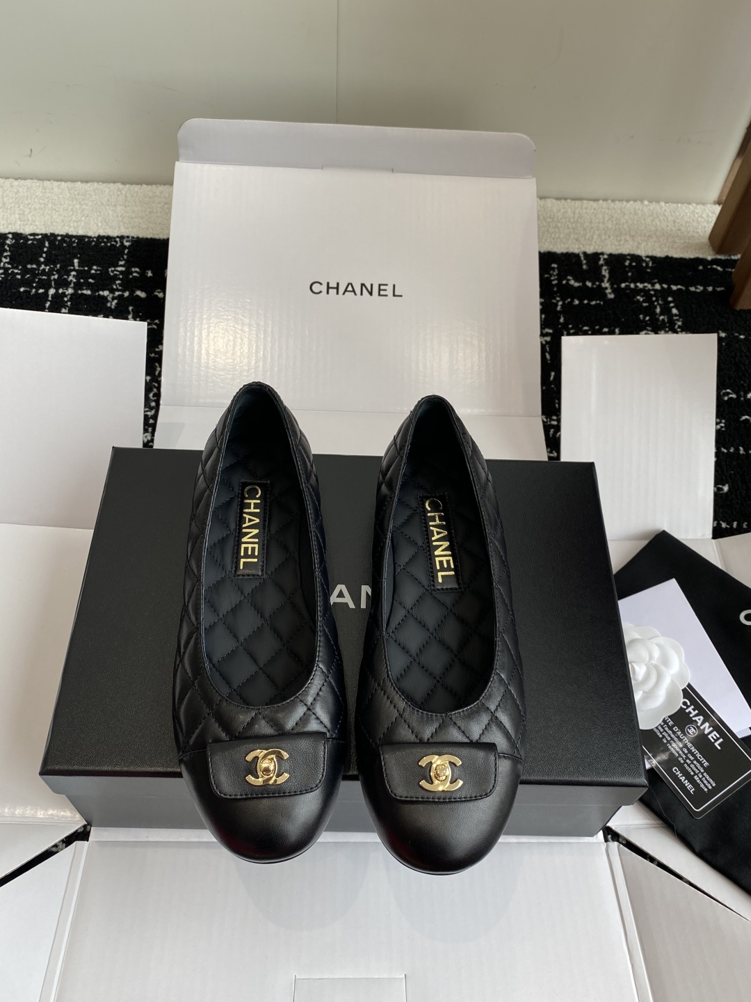 东莞代购级（官网同步✈️盒包装）
Chanel25ss 芭蕾舞单鞋 原版11切割而成 Chanel香奈儿
