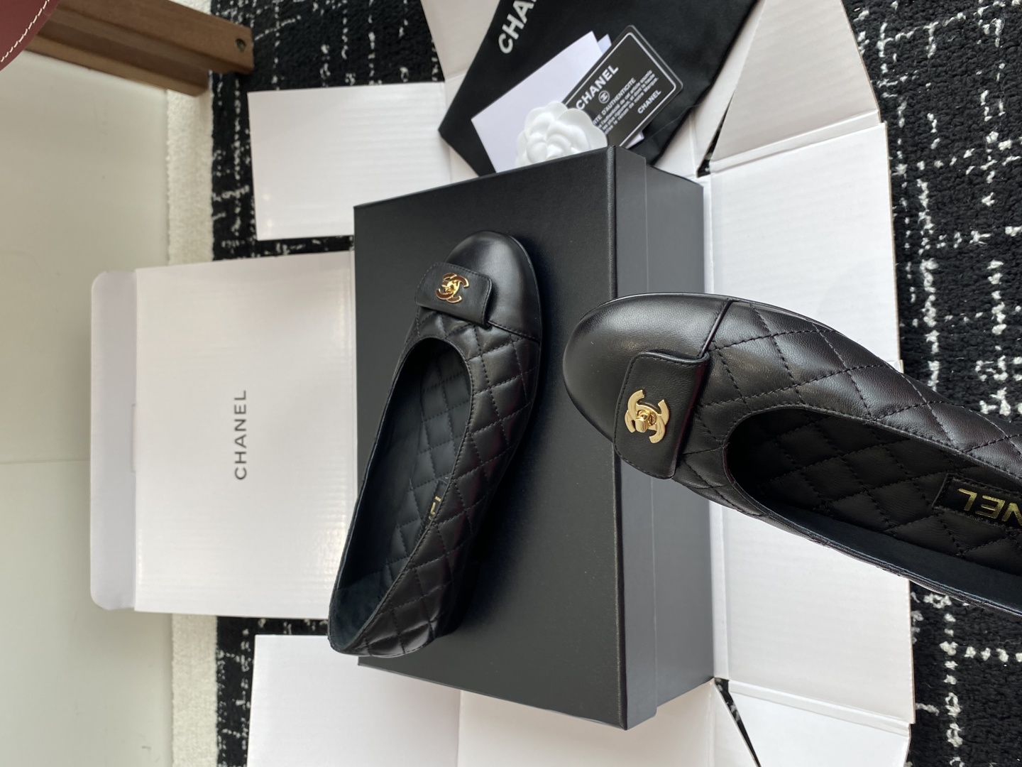 东莞代购级（官网同步✈️盒包装）
Chanel25ss 芭蕾舞单鞋 原版11切割而成 Chanel香奈儿