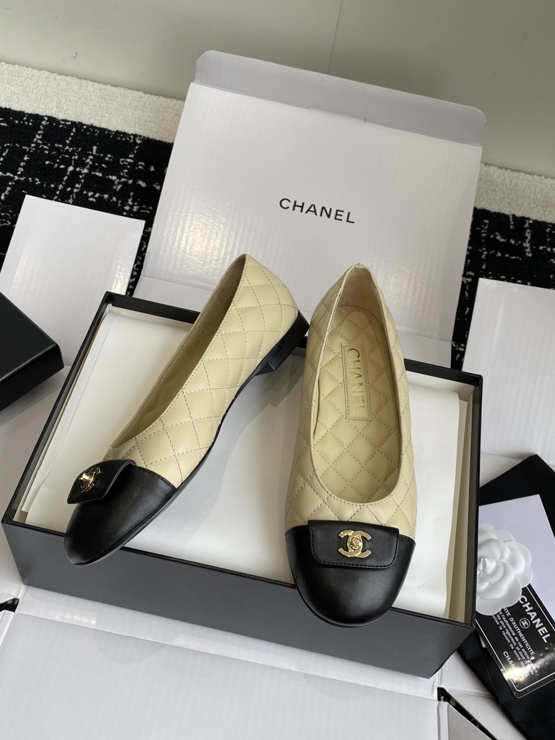 东莞代购级（官网同步✈️盒包装）
Chanel25ss 芭蕾舞单鞋 原版11切割而成 Chanel香奈儿