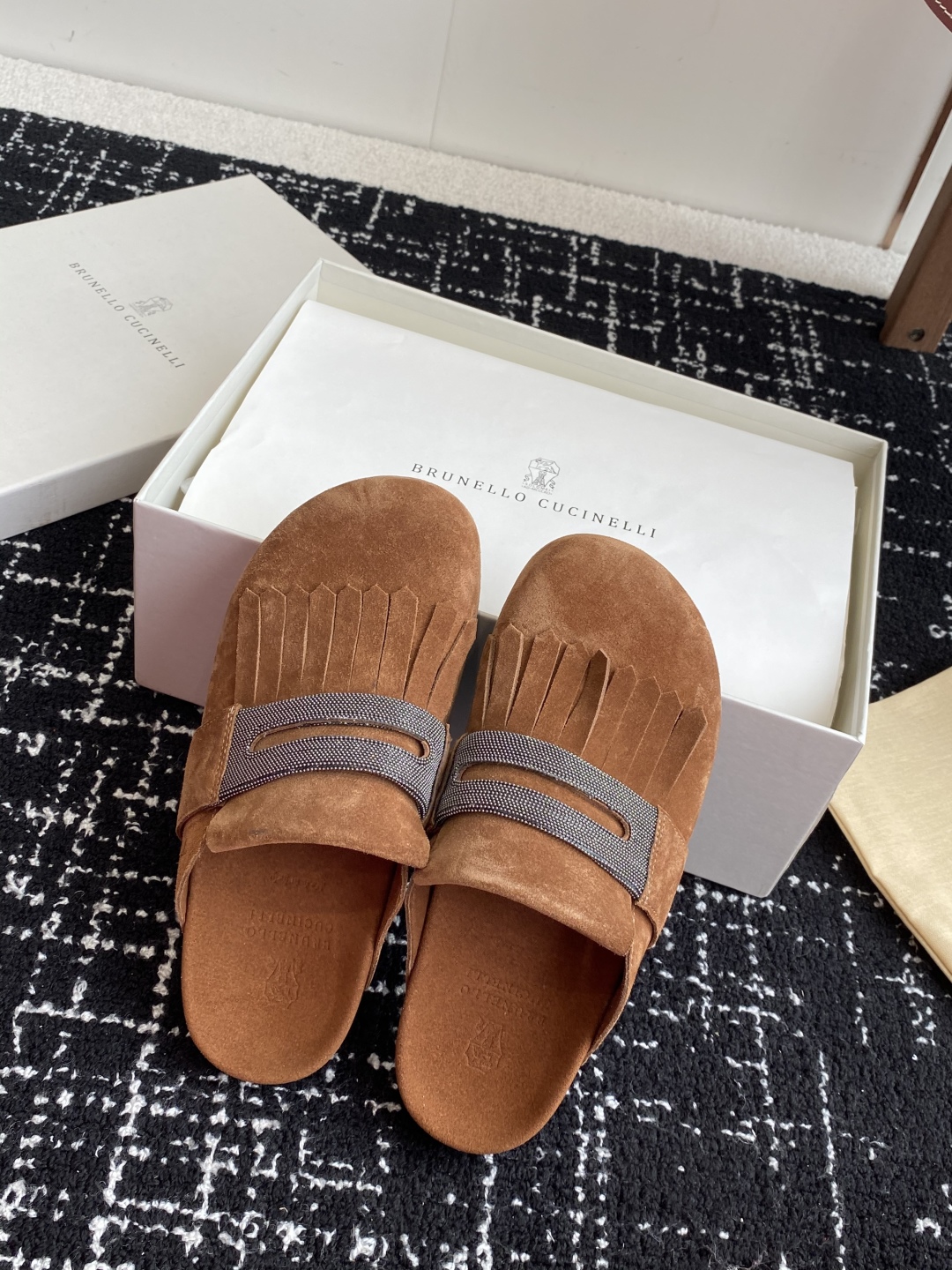 代购级
Brunello Cucinelli 新款勃肯拖鞋，春夏新款！ 想穿博肯！又不喜欢那个牌子的来！