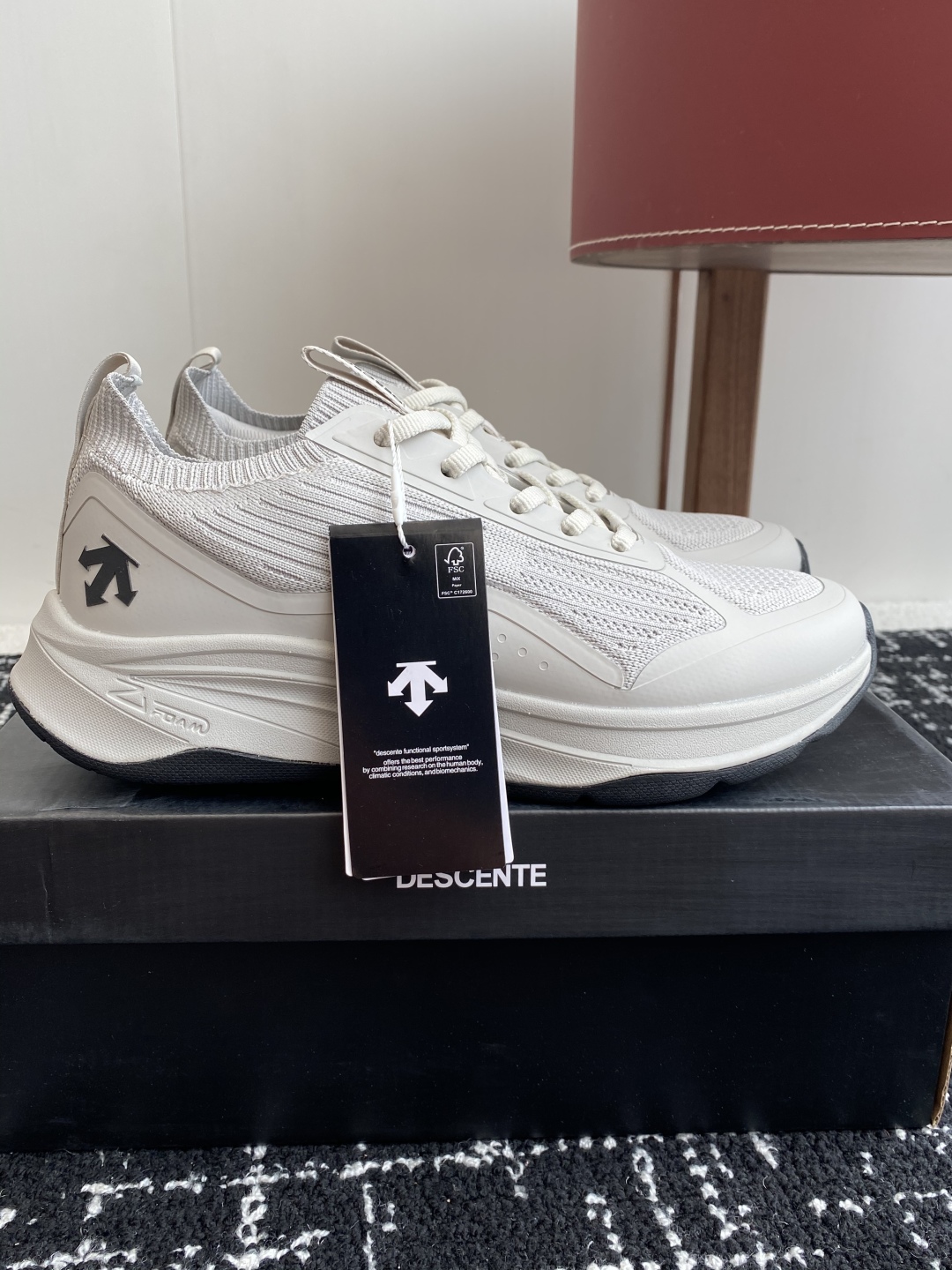 东莞代购级
防水 DESCENTE 25ss 春夏季新款 迪桑特跑步GORE-TEX

缓震BOA鞋底软