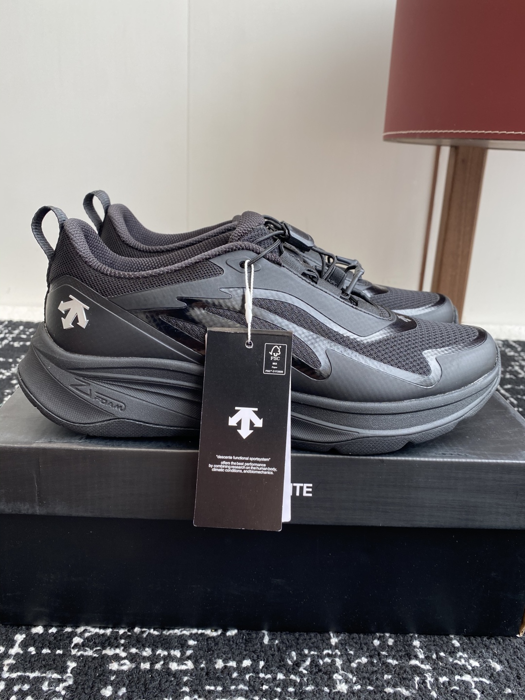 东莞代购级
防水 DESCENTE 25ss 春夏季新款 迪桑特跑步GORE-TEX

缓震BOA鞋底软