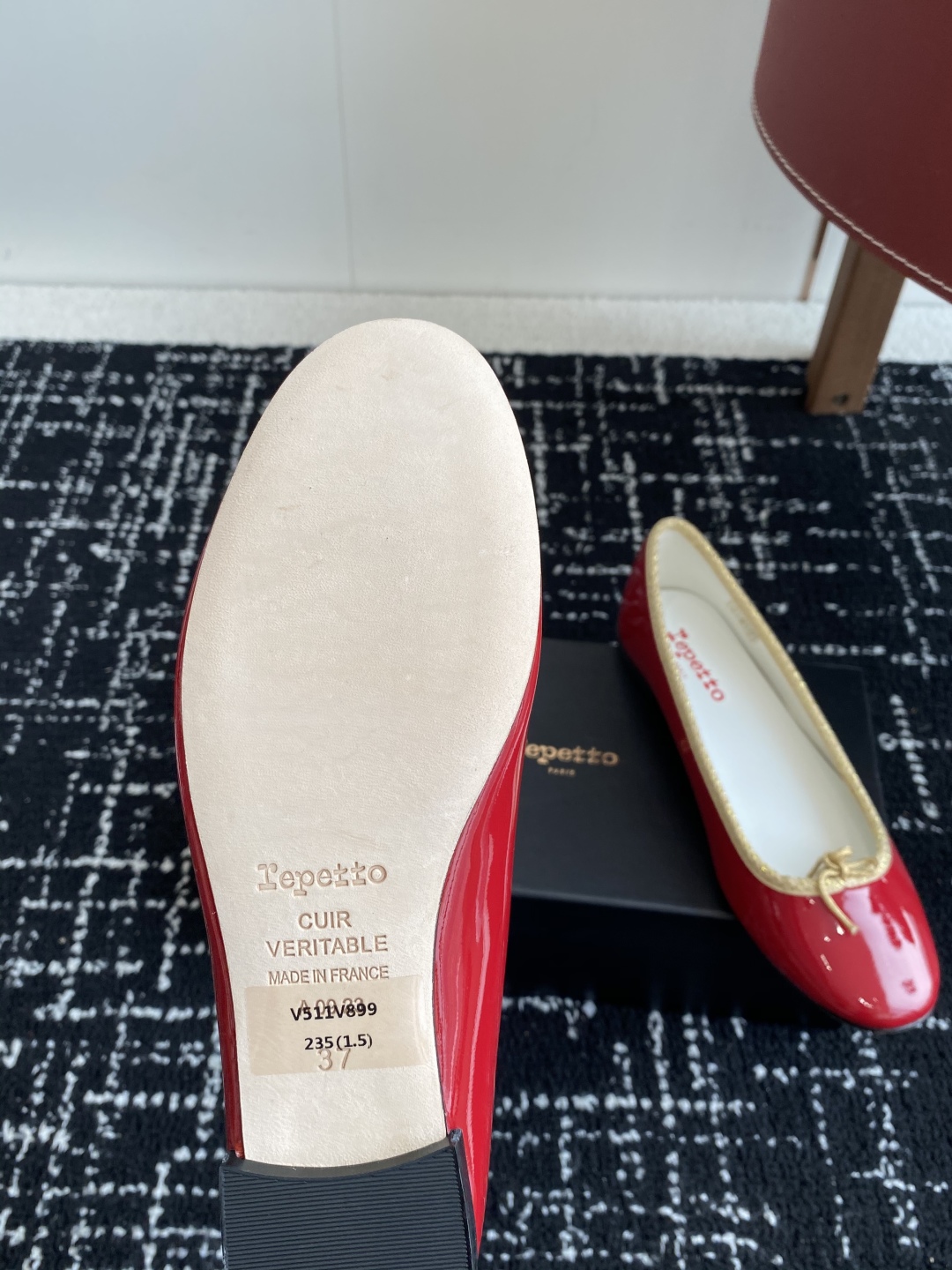 代购级
Repetto 25ss 春夏 平底芭蕾舞鞋 单鞋

鞋头和鞋垫里面 上脚脚感舒适显瘦 配啥啥好