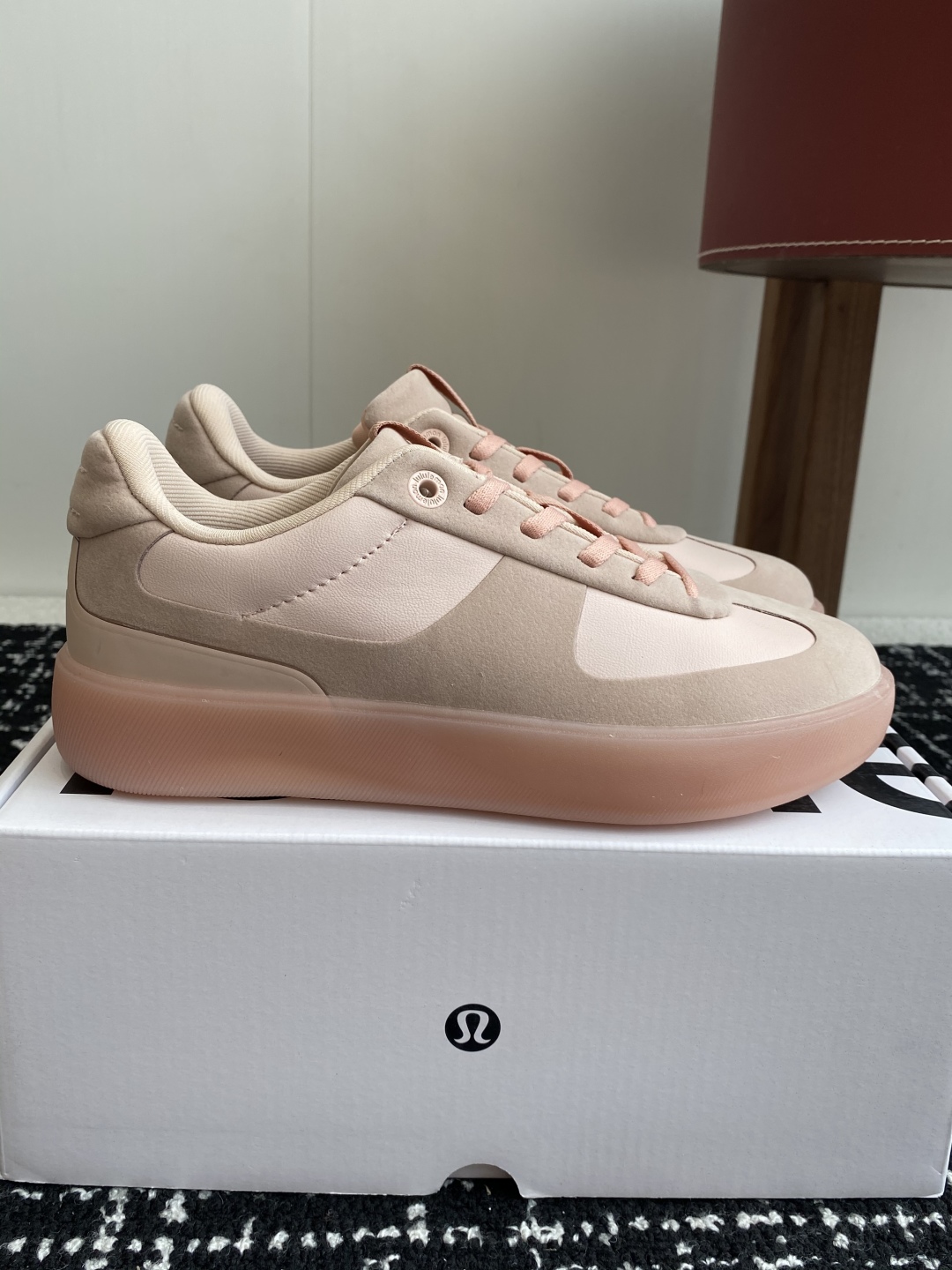 原厂代工厂
Lululemon city verse 德训鞋 系列 低帮健身训练透气休闲运动慢跑鞋 跑步