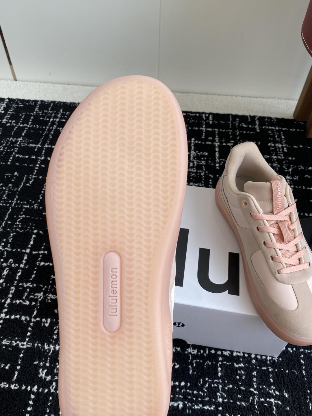 原厂代工厂
Lululemon city verse 德训鞋 系列 低帮健身训练透气休闲运动慢跑鞋 跑步