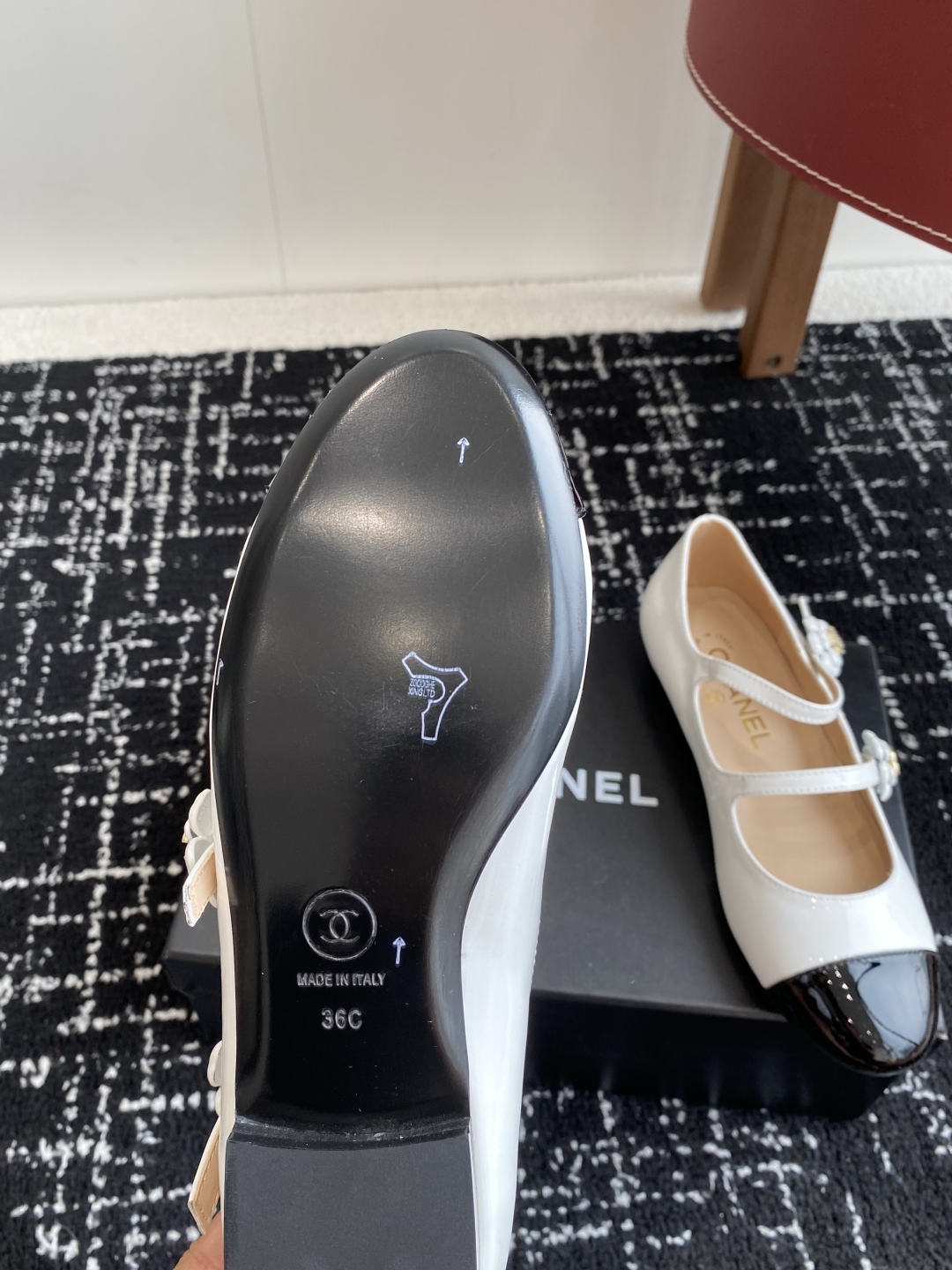 代购级
CHANEL小香 25ss 早春新款 粗跟玛丽珍单鞋，复古法式优雅感，高级感十足 

香奶奶菱格