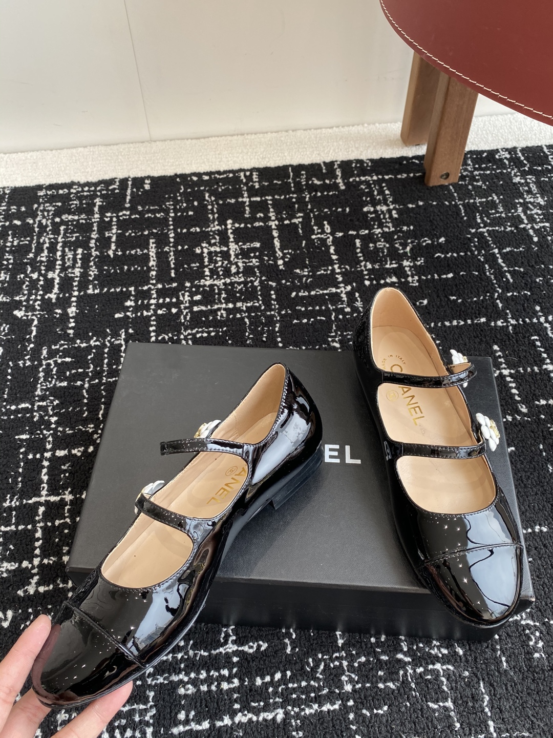 代购级
CHANEL小香 25ss 早春新款 粗跟玛丽珍单鞋，复古法式优雅感，高级感十足 

香奶奶菱格