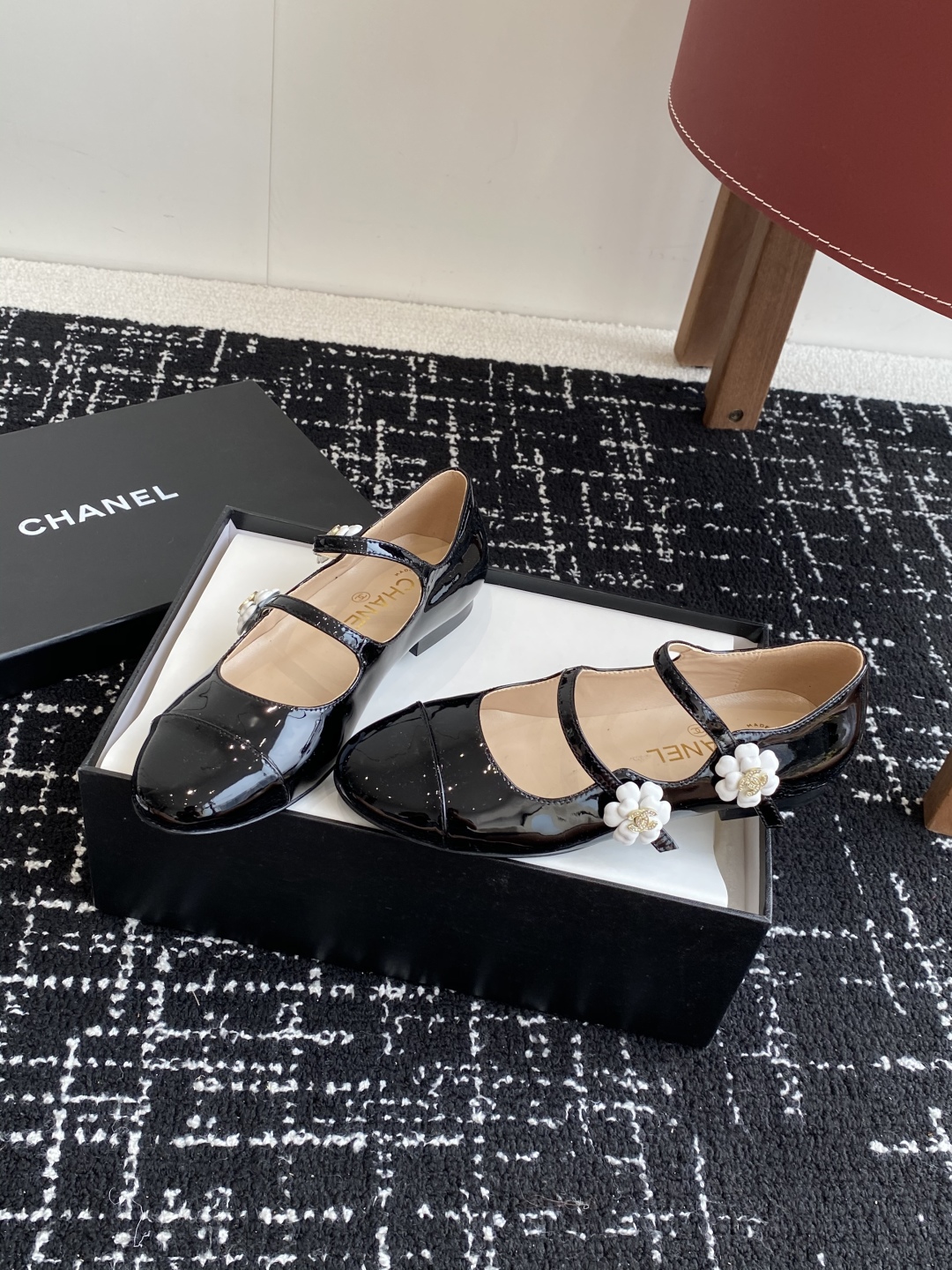 代购级
CHANEL小香 25ss 早春新款 粗跟玛丽珍单鞋，复古法式优雅感，高级感十足 

香奶奶菱格