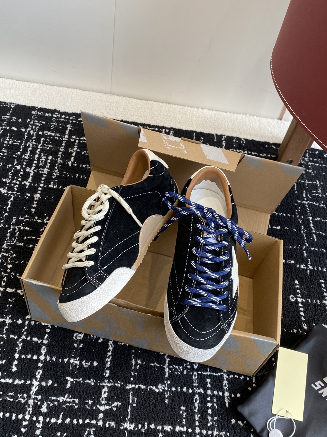 GGDB~~Golden Goose 25ss 情侣款 德训鞋 全网最好版本不服来比 #
ggdb经典情