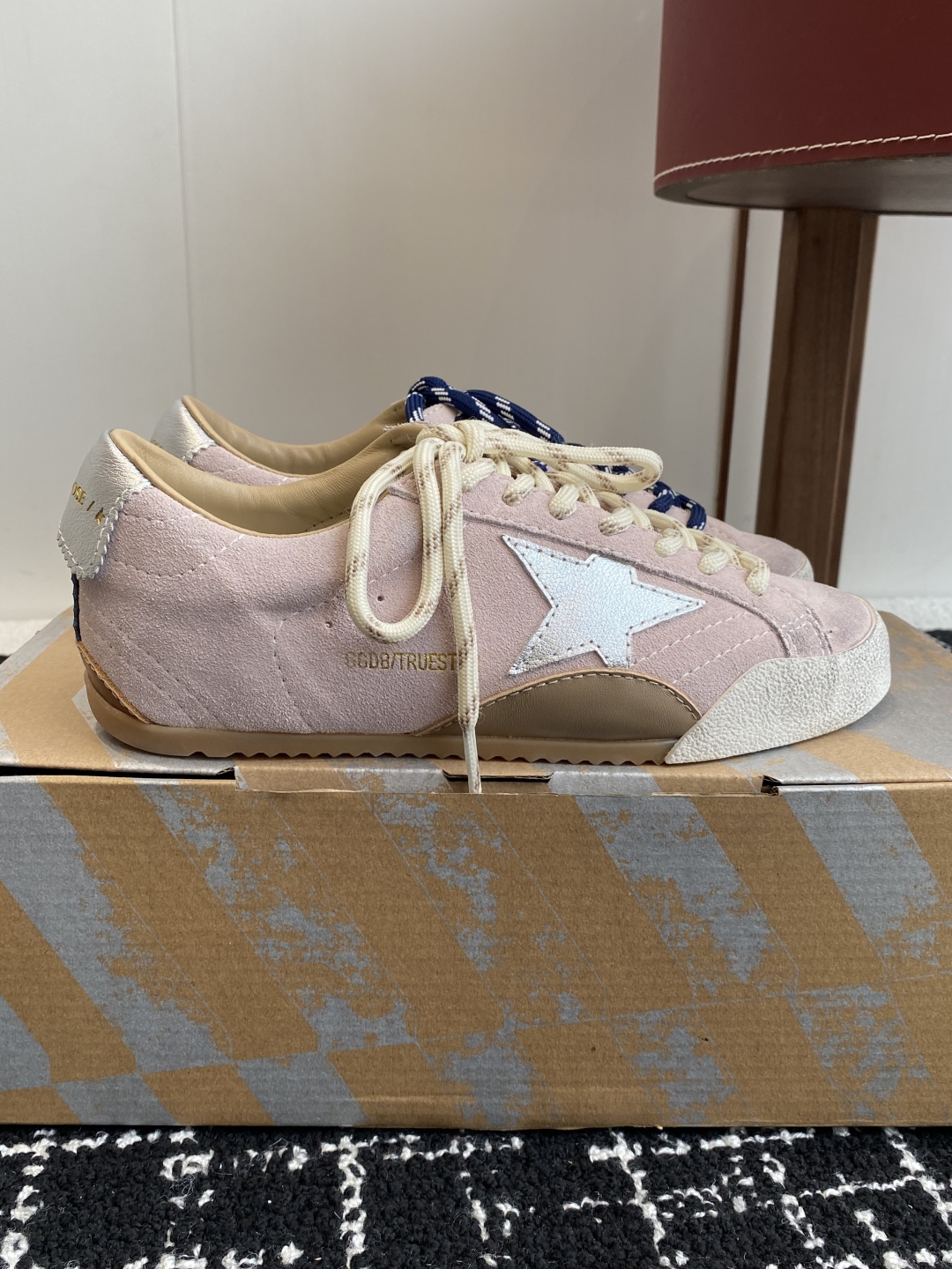 GGDB~~Golden Goose 25ss 情侣款 德训鞋 全网最好版本不服来比 #
ggdb经典情