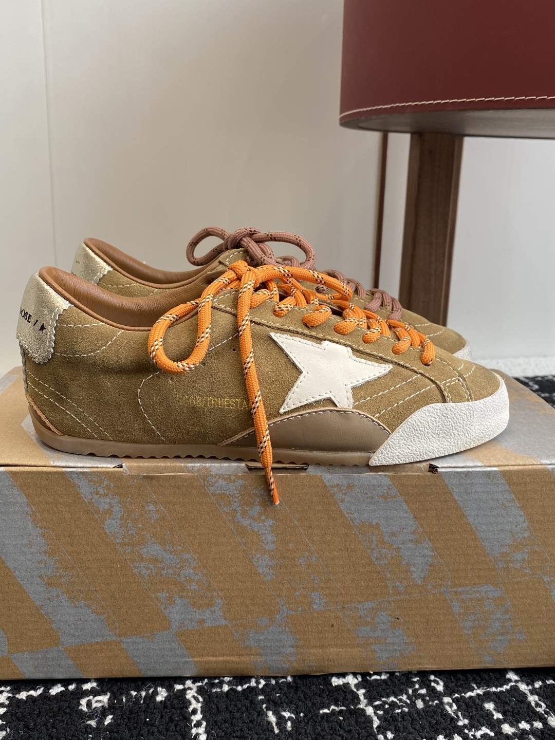 GGDB~~Golden Goose 25ss 情侣款 德训鞋 全网最好版本不服来比 #
ggdb经典情