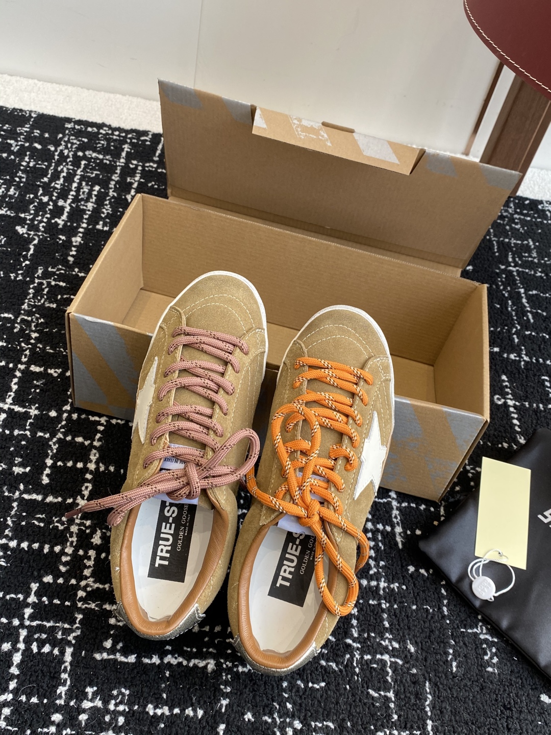 GGDB~~Golden Goose 25ss 情侣款 德训鞋 全网最好版本不服来比 #
ggdb经典情